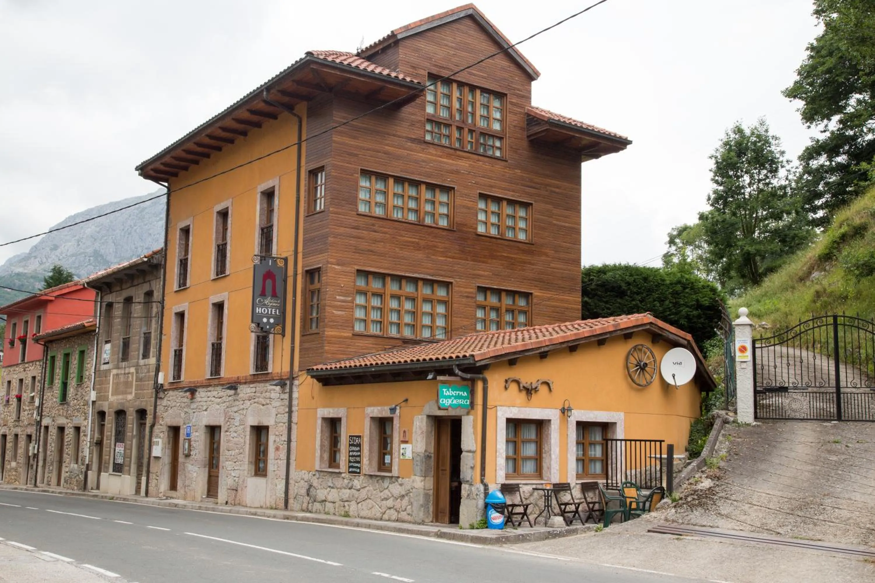 Facade/entrance in Hotel Balcon de Aguera