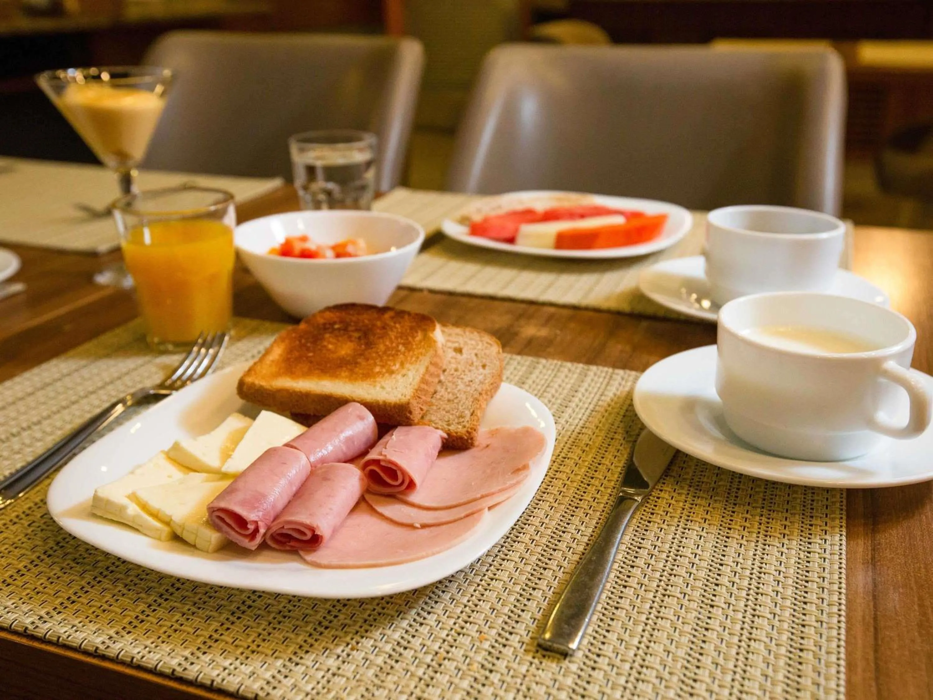 Restaurant/places to eat in ibis Vitoria Praia de Camburi