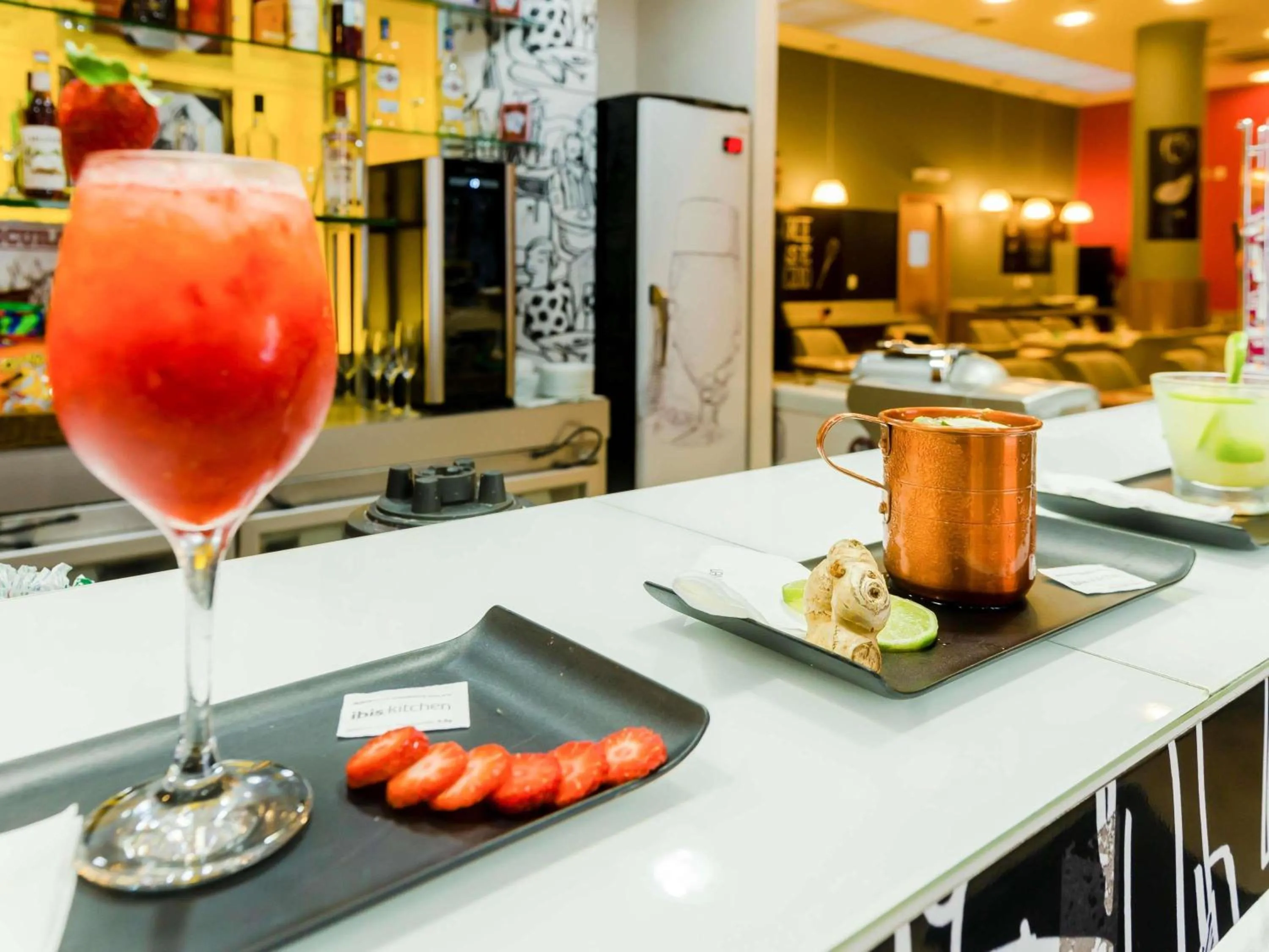 Lounge or bar in ibis Vitoria Praia de Camburi