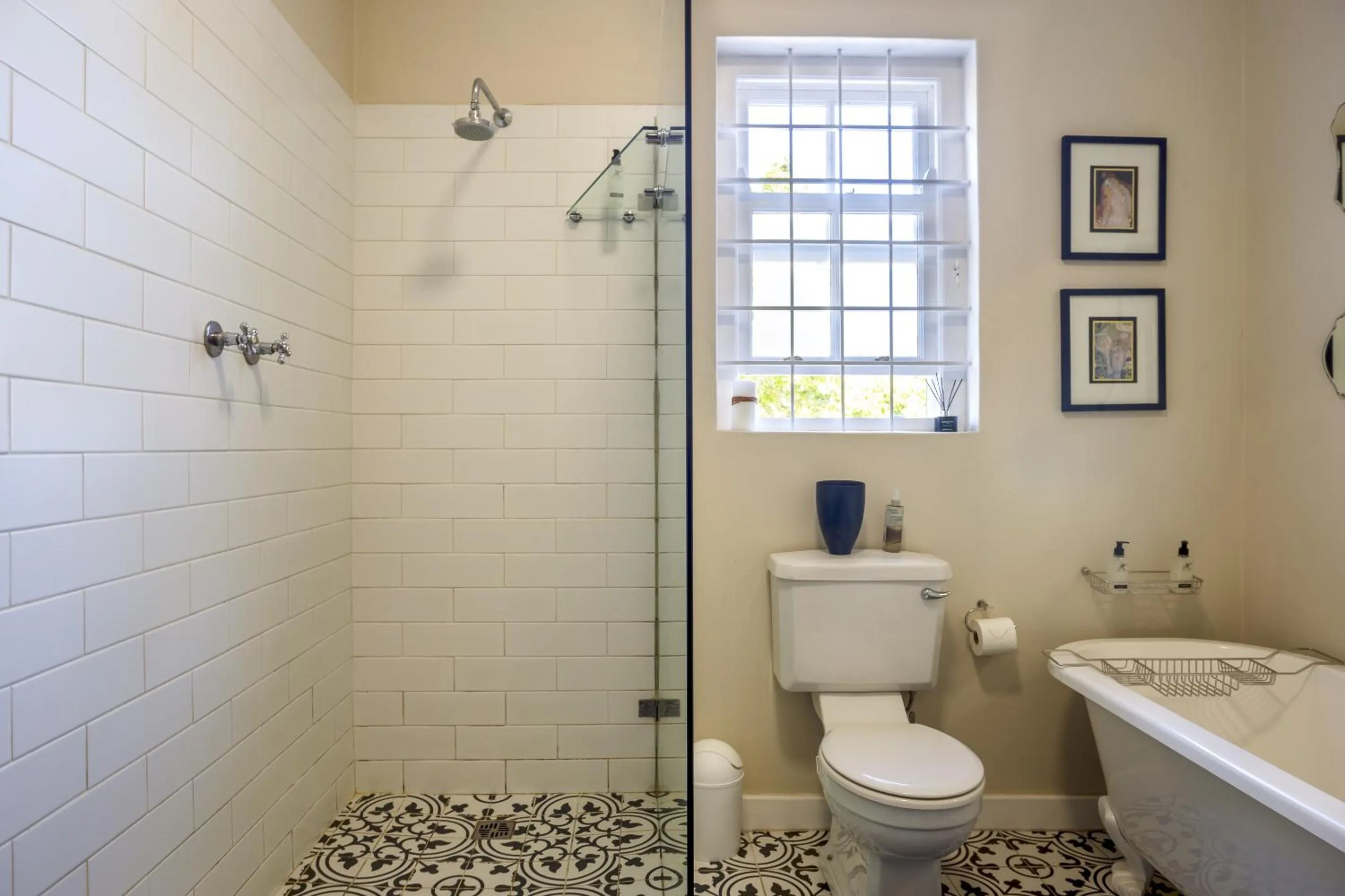 Shower in Sandown Lodge