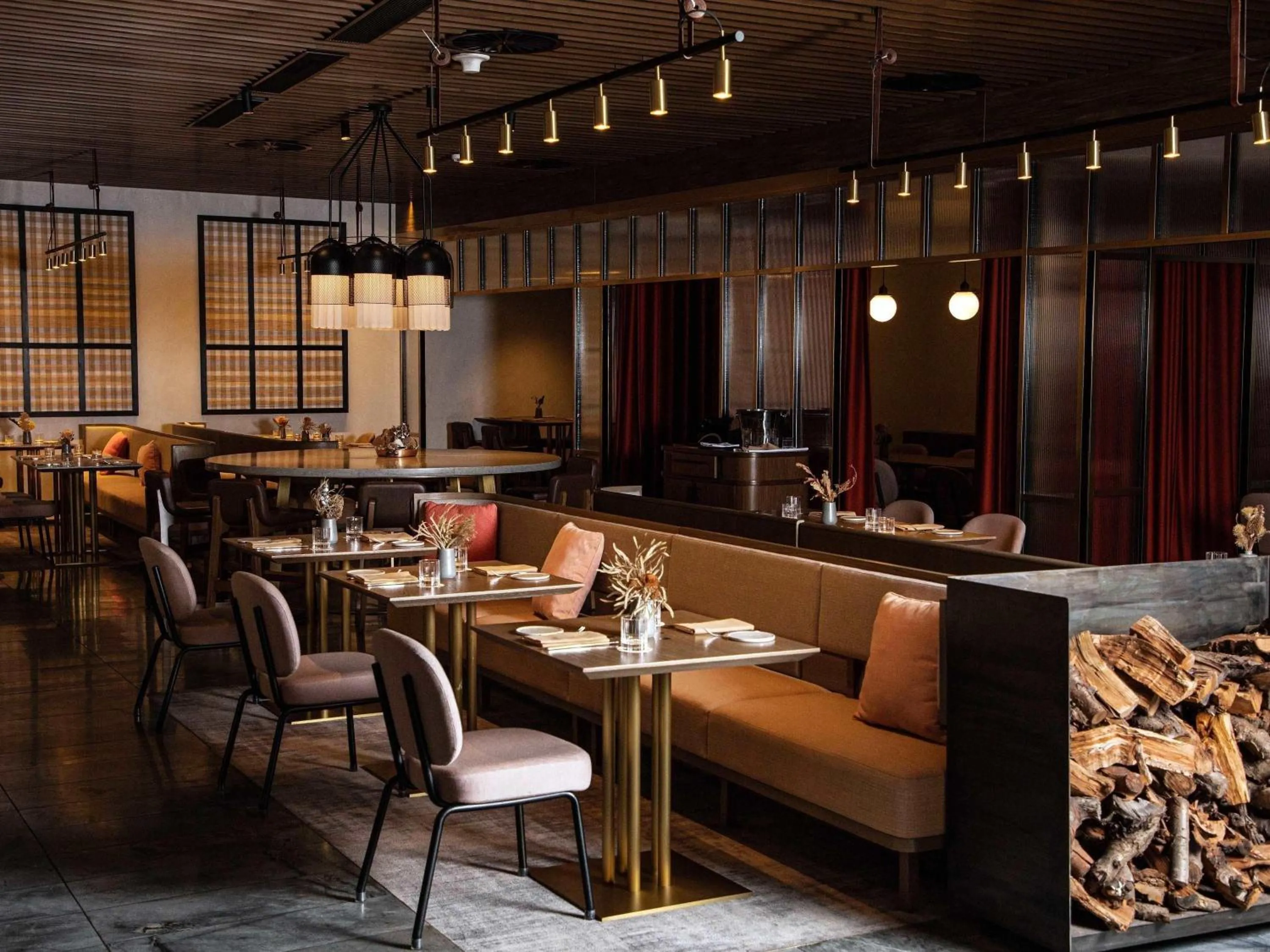 Restaurant/places to eat in Hotel Chadstone Melbourne MGallery Collection