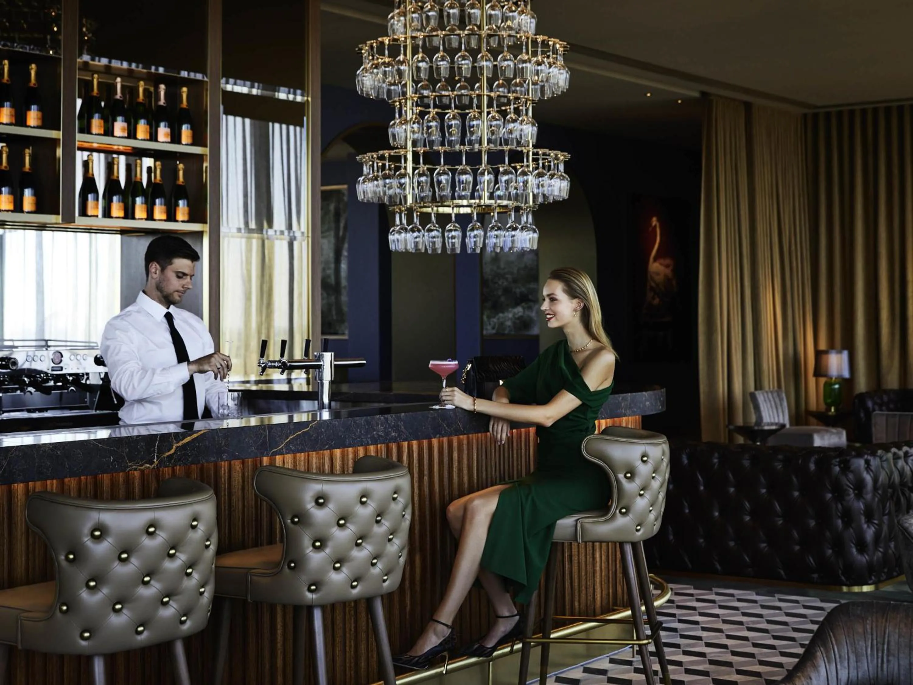 Lounge or bar in Hotel Chadstone Melbourne MGallery Collection