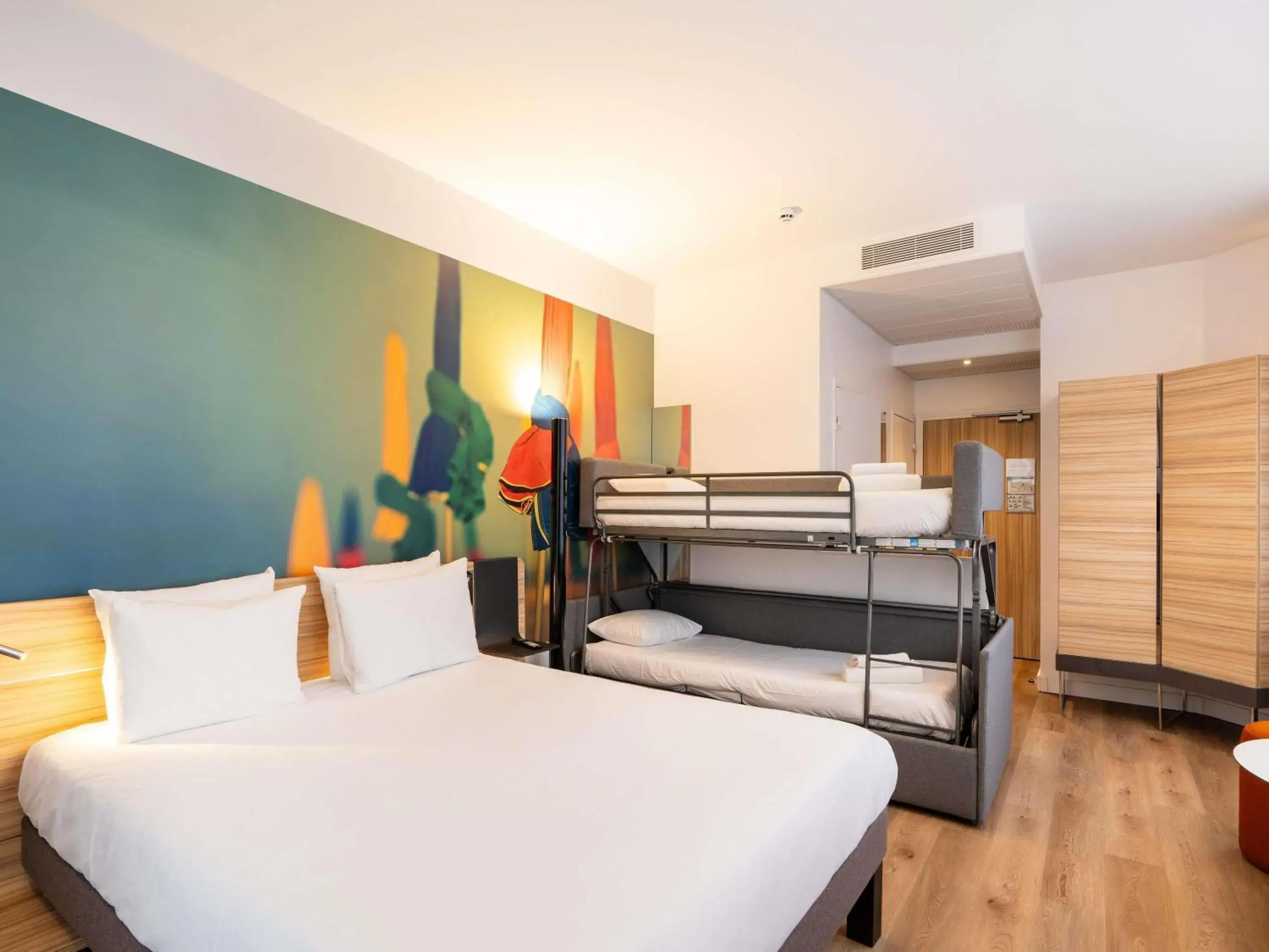 Classic Double Room with Sofa Bed in Novotel Deauville Plage Classic Double Room with Sofa Bed in Novotel Deauville Plage