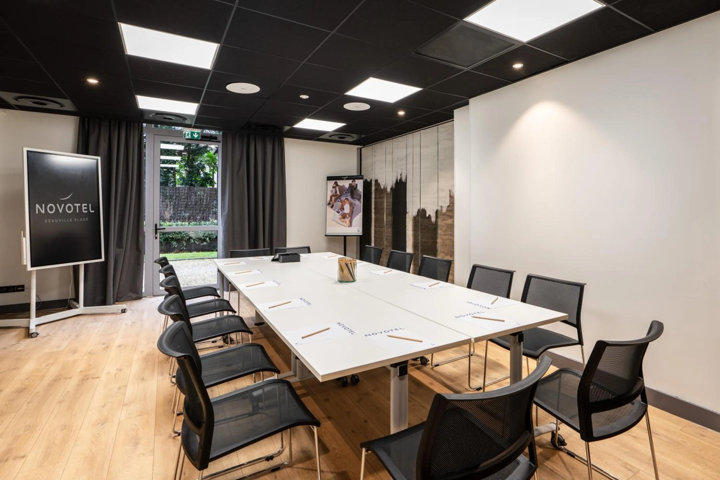 Meeting/conference room in Novotel Deauville Plage