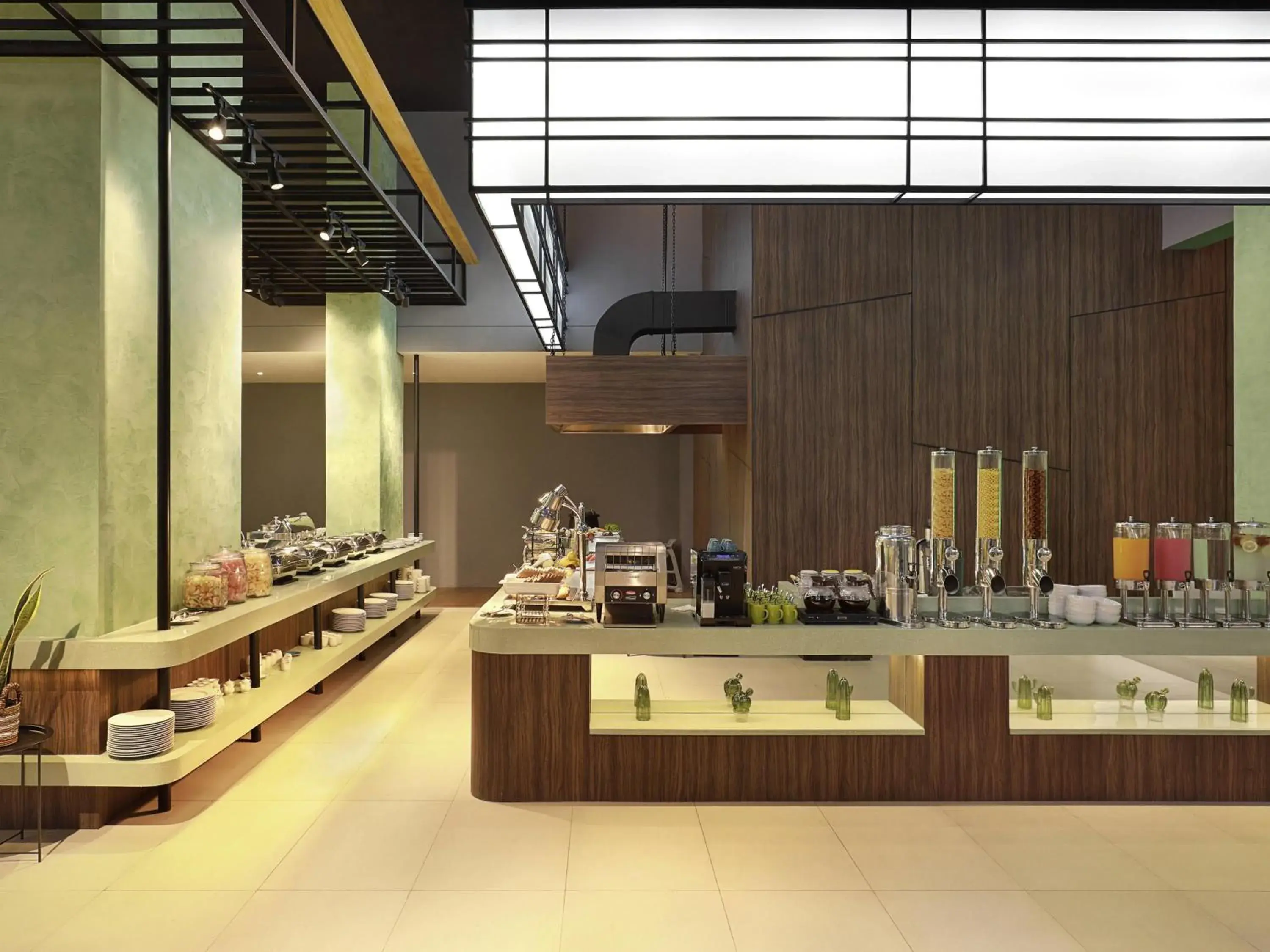 Restaurant/places to eat in ibis Styles Jakarta Simatupang Restaurant/places to eat in ibis Styles Jakarta Simatupang