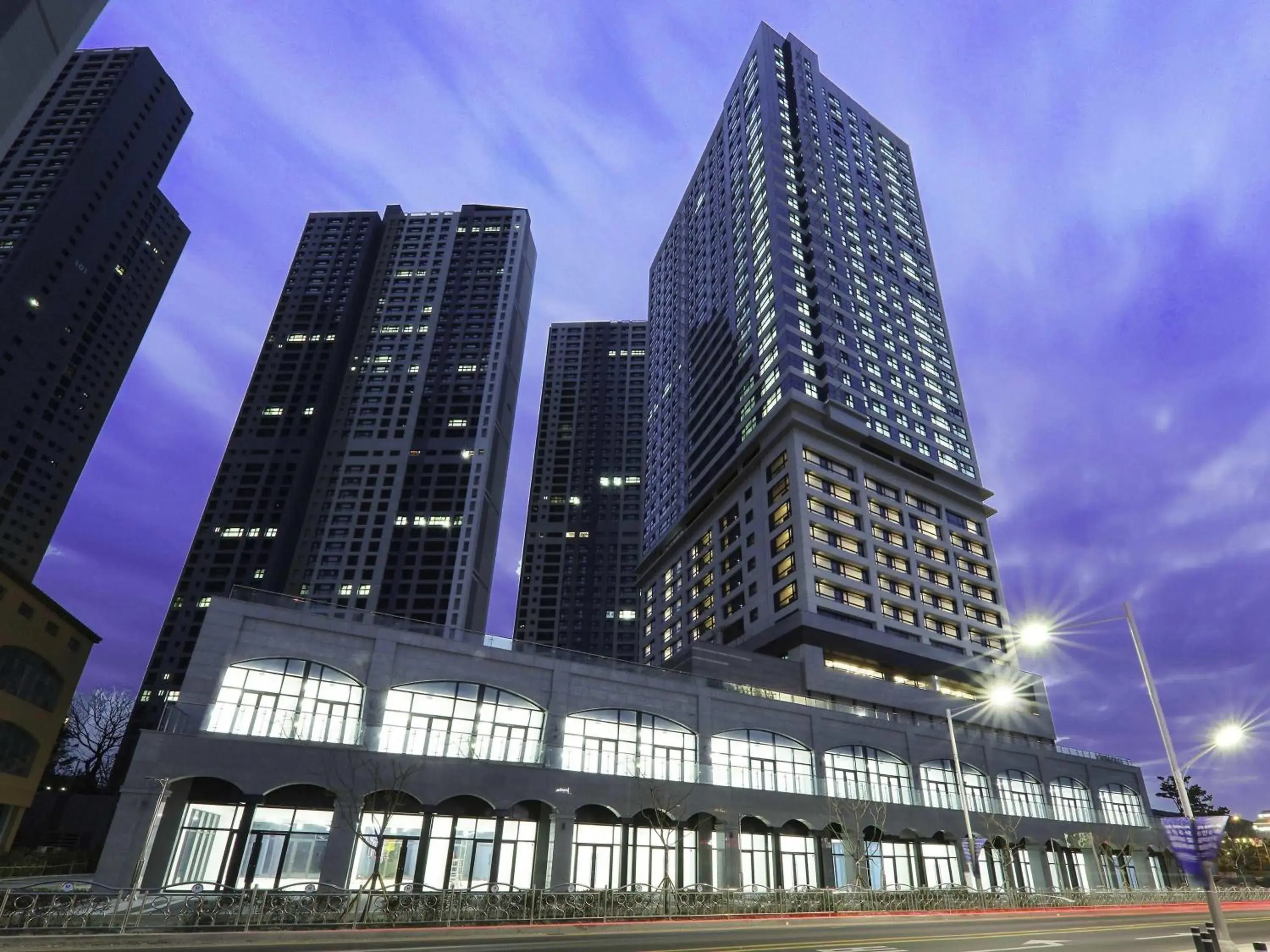 Property building in Mercure Ambassador Ulsan Property building in Mercure Ambassador Ulsan
