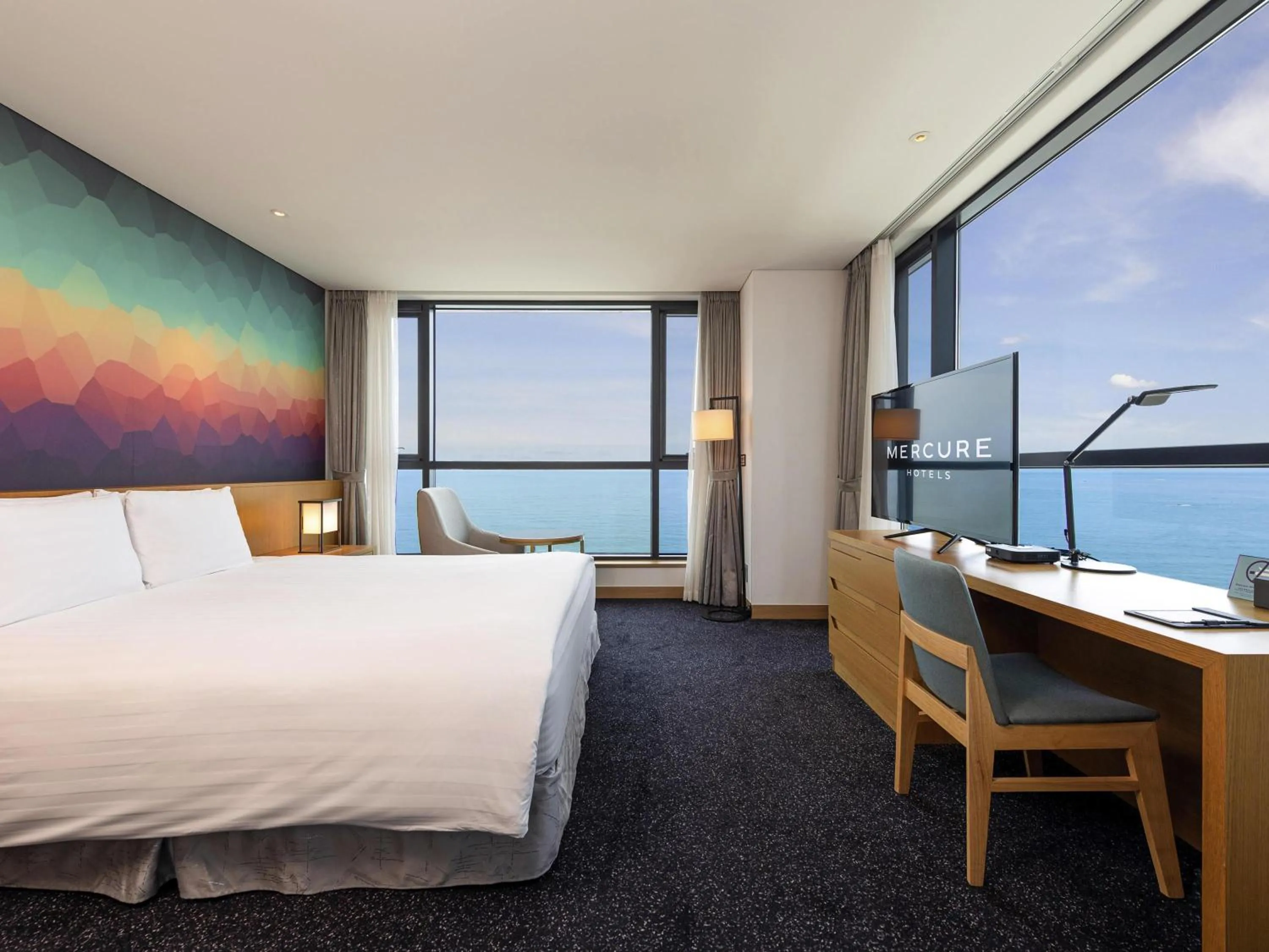 Bedroom, Bed in Mercure Ambassador Ulsan