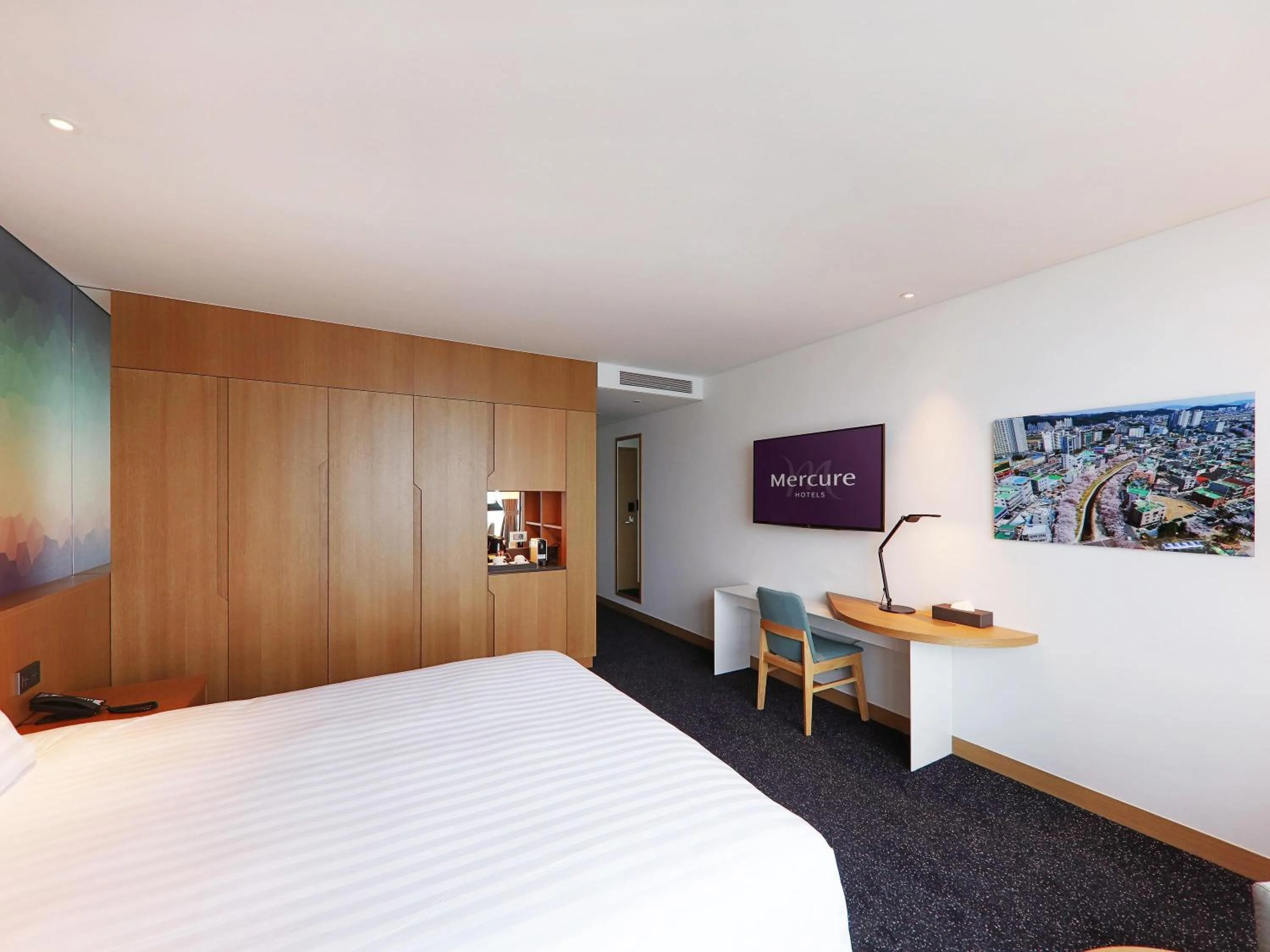 Bedroom, Bed in Mercure Ambassador Ulsan