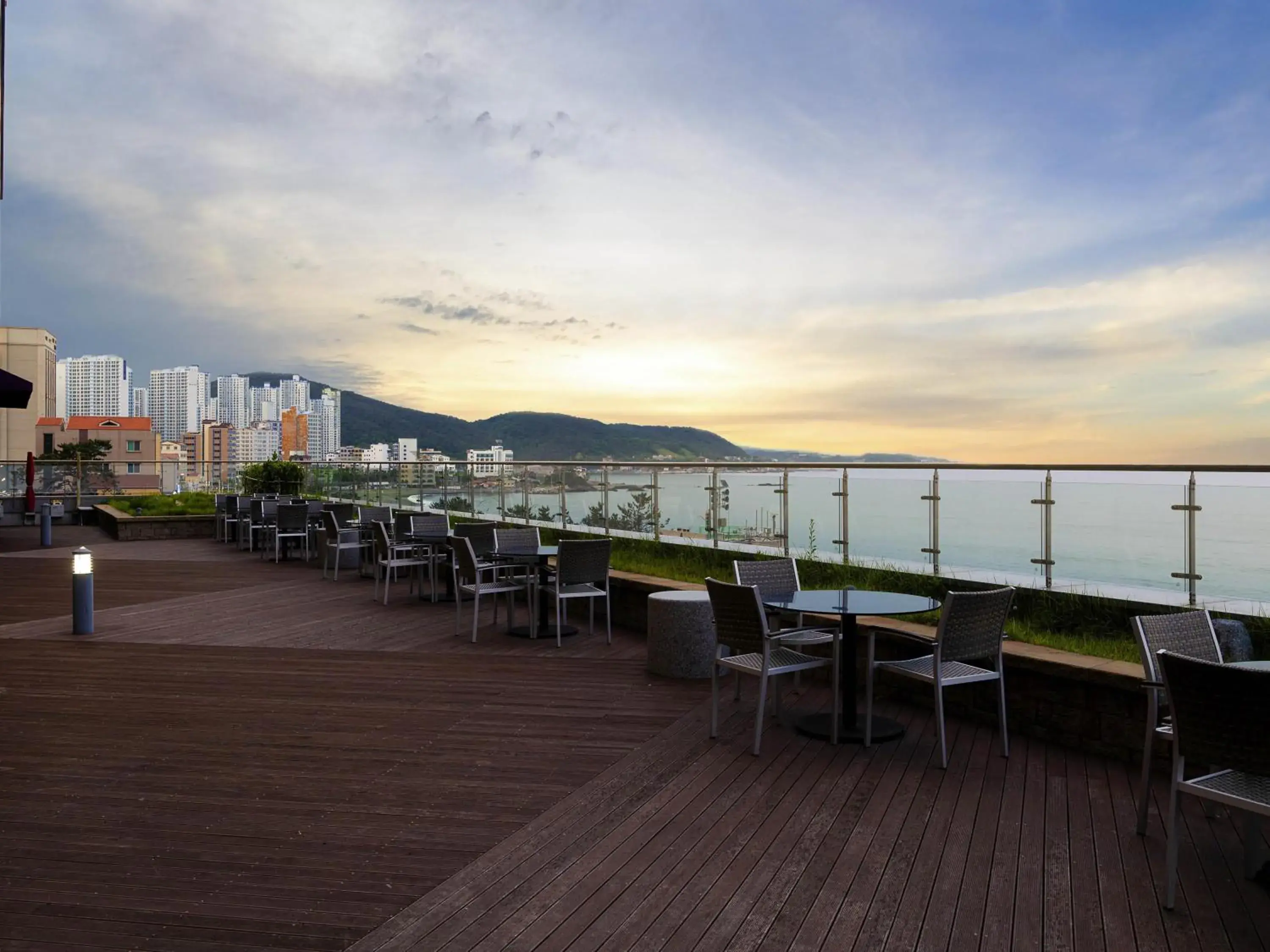 Restaurant/places to eat in Mercure Ambassador Ulsan Restaurant/places to eat in Mercure Ambassador Ulsan