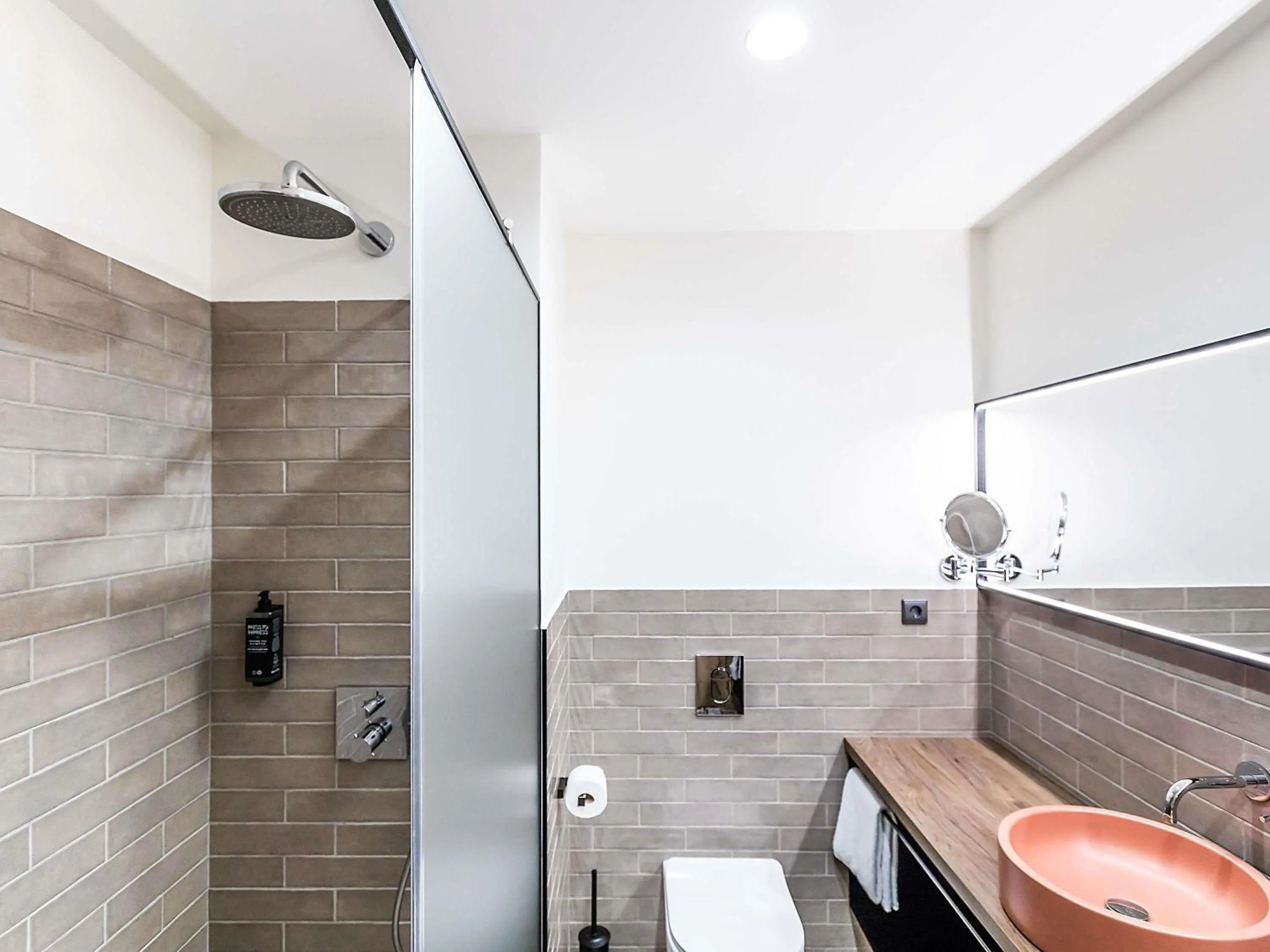 Bedroom in ibis Styles Chaves