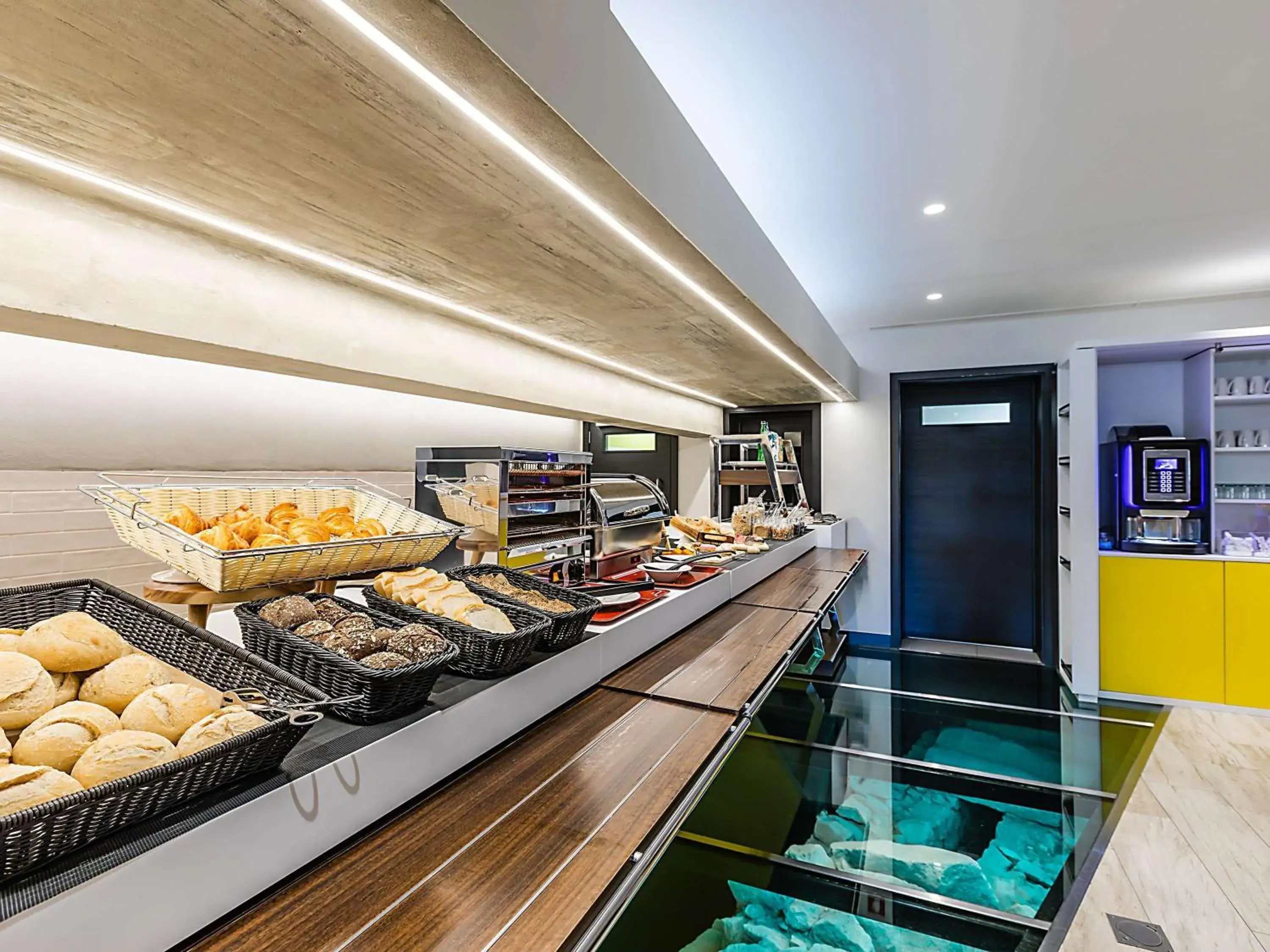 Food and drinks in ibis Styles Chaves Food and drinks in ibis Styles Chaves