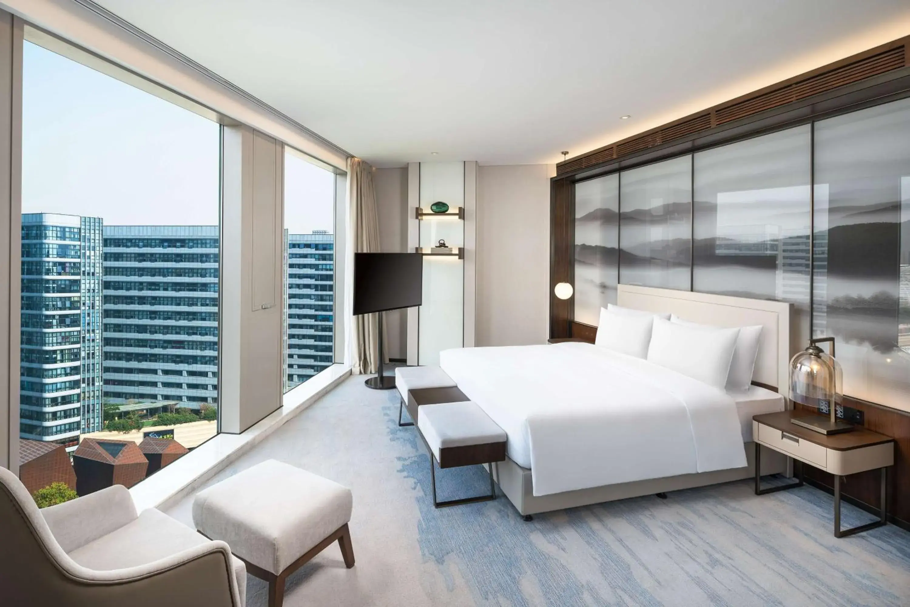 Photo of the whole room, Bed in Radisson Blu Hangzhou Xintiandi Photo of the whole room, Bed in Radisson Blu Hangzhou Xintiandi