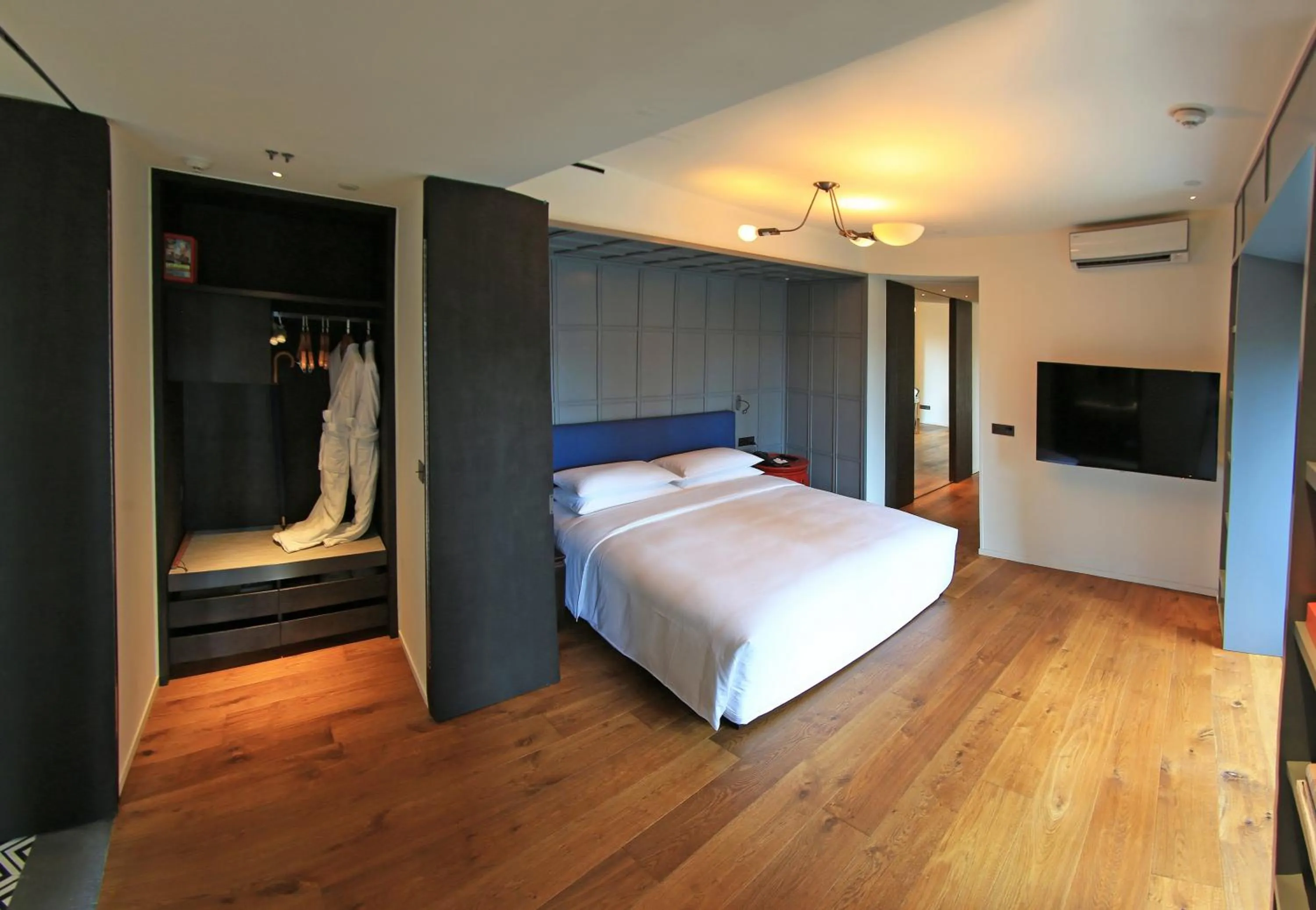 Bedroom, Bed in Hotel Kapok Shenzhen HouHai (Close to Shenzhen Bay)