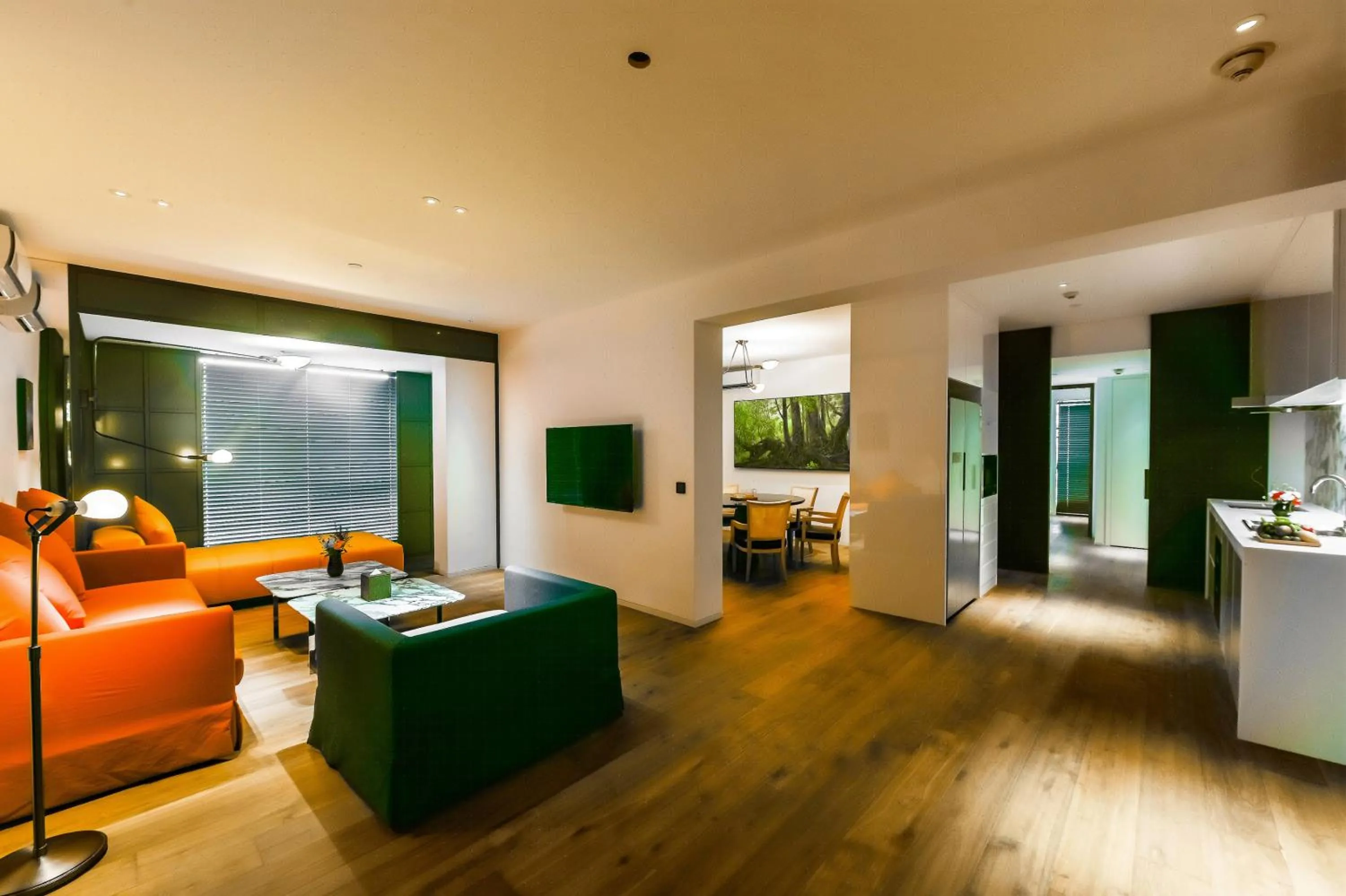 Living room, Bed in Hotel Kapok Shenzhen HouHai (Close to Shenzhen Bay)