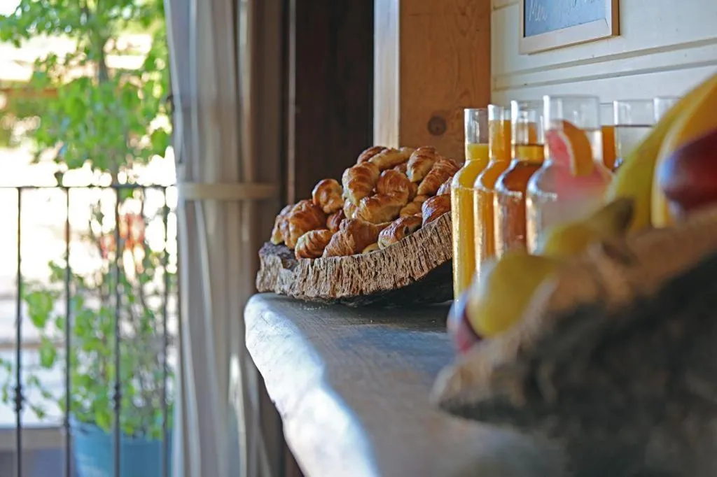 Breakfast in Hôtel Maora Village