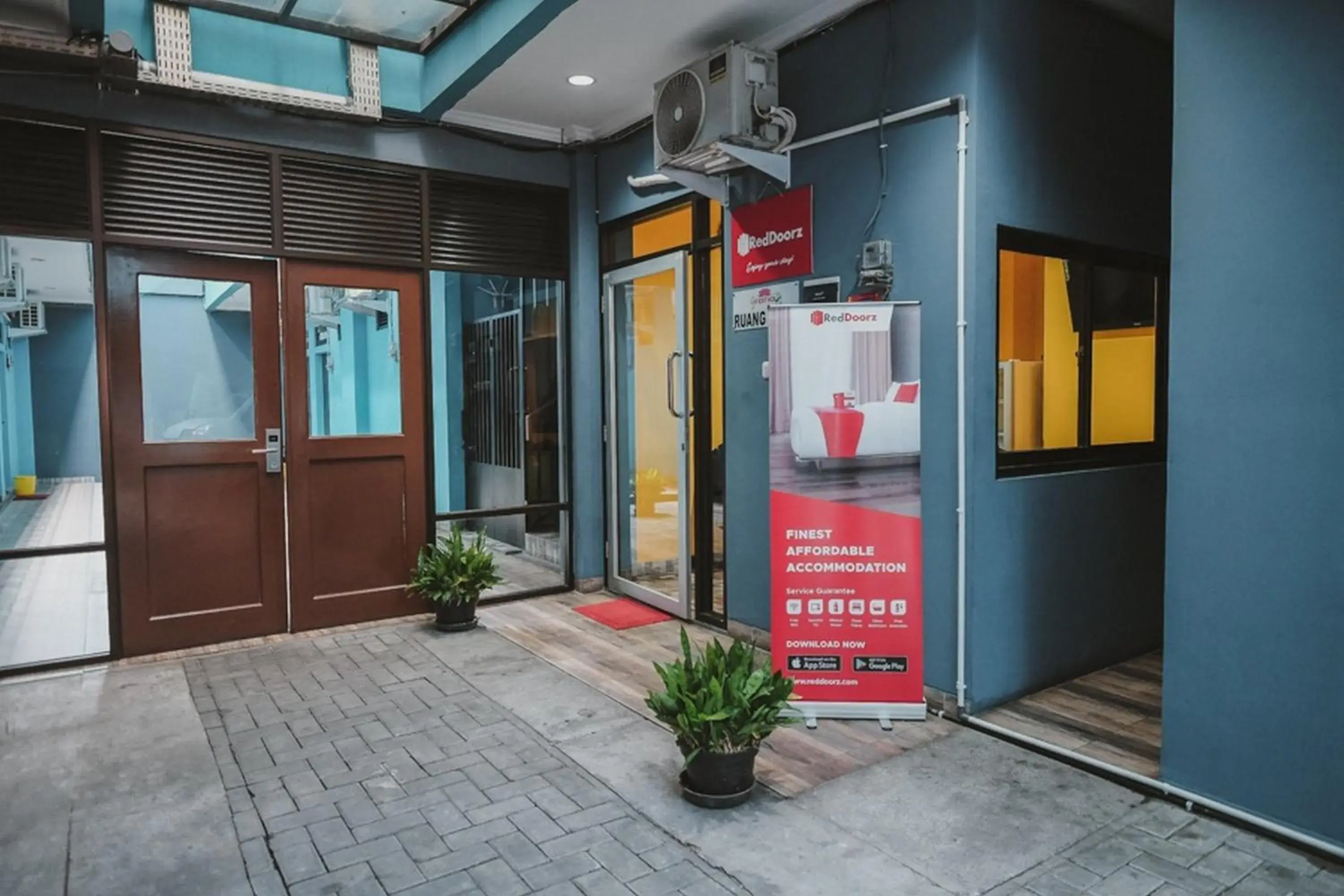 Lobby or reception in RedDoorz near RSUD Koja Lobby or reception in RedDoorz near RSUD Koja