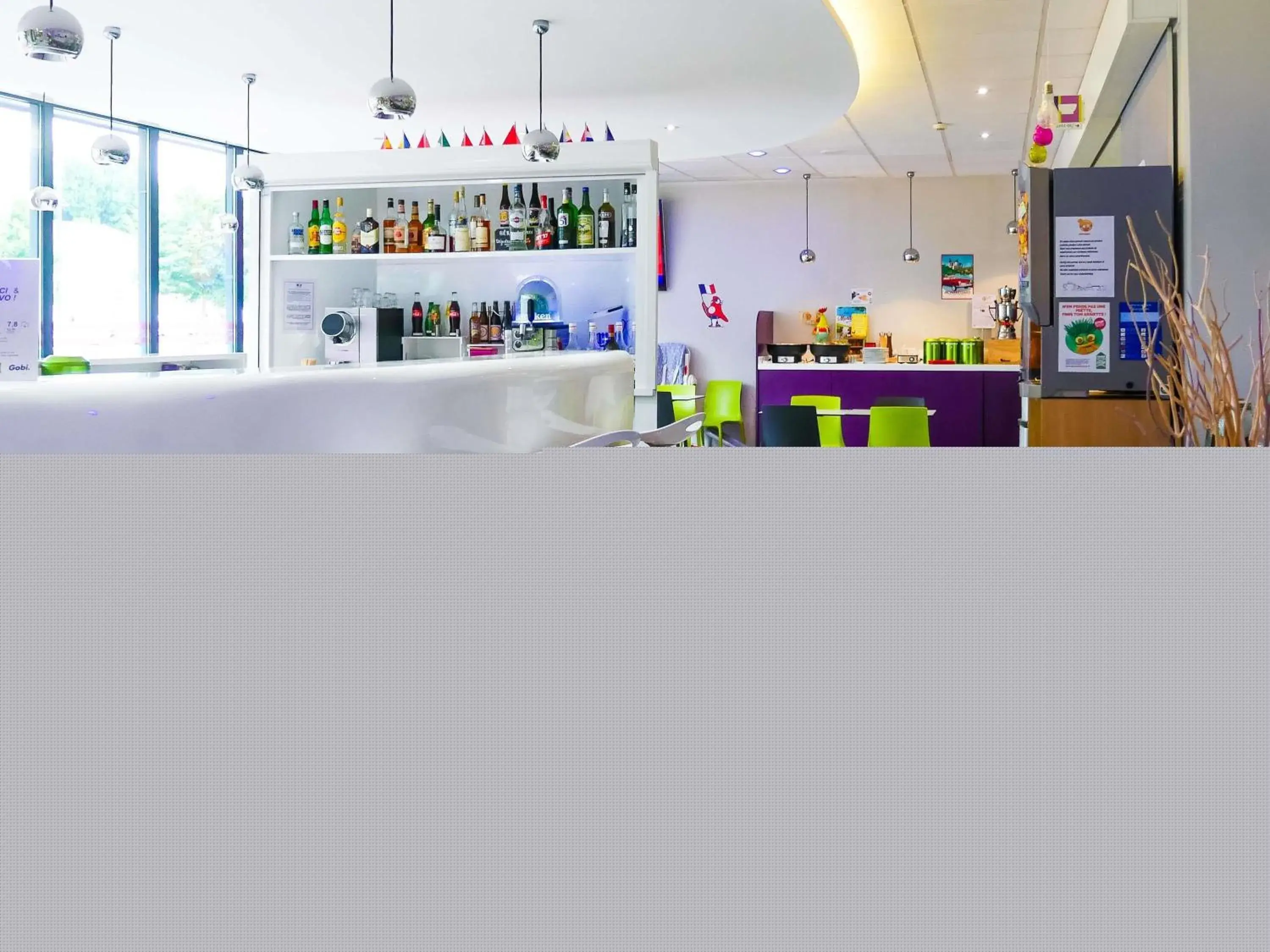 Lounge or bar in ibis Styles Montbéliard Lounge or bar in ibis Styles Montbéliard