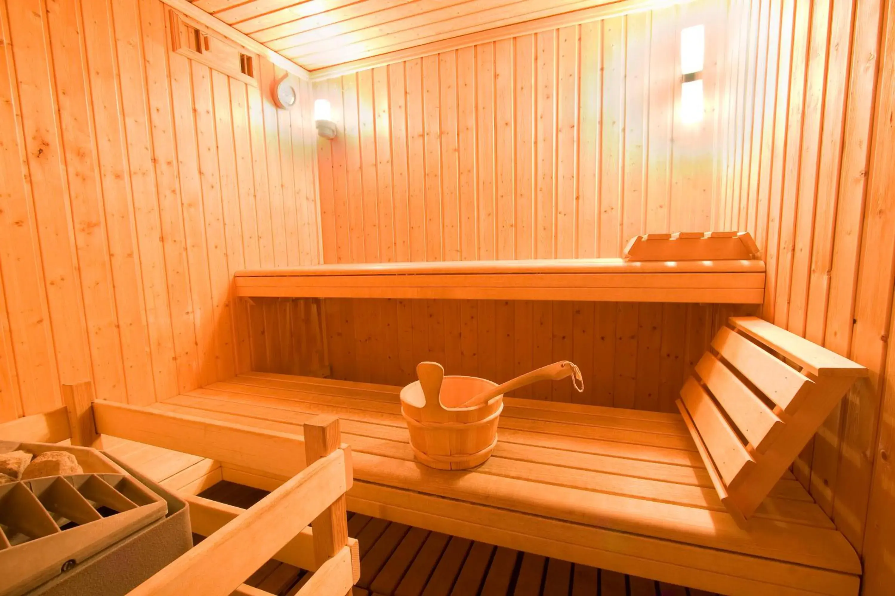 Spa and wellness centre/facilities in Campanile Blanc-Mesnil Spa and wellness centre/facilities in Campanile Blanc-Mesnil