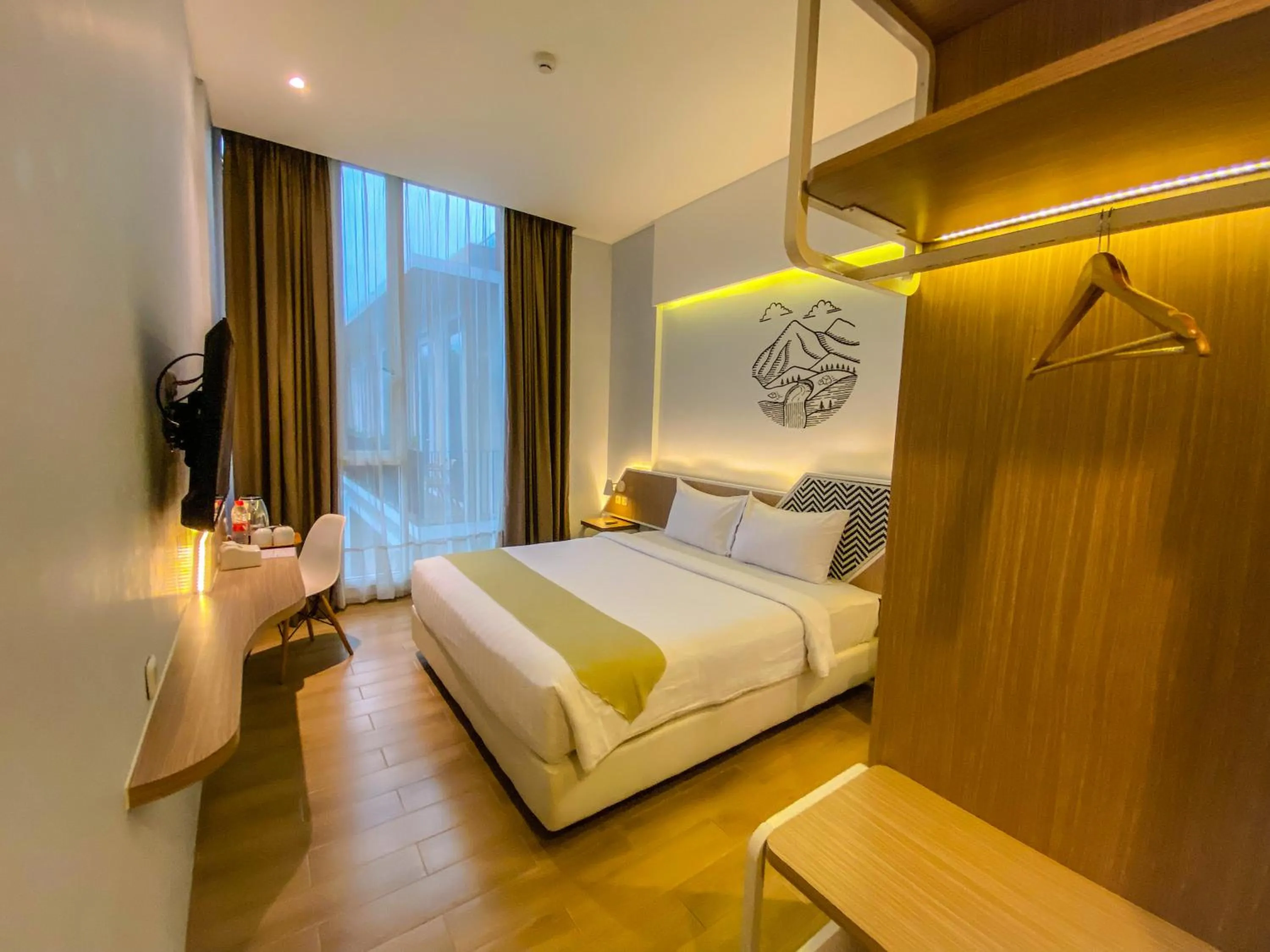 Bedroom, Bed in Facade Hotel by Azana