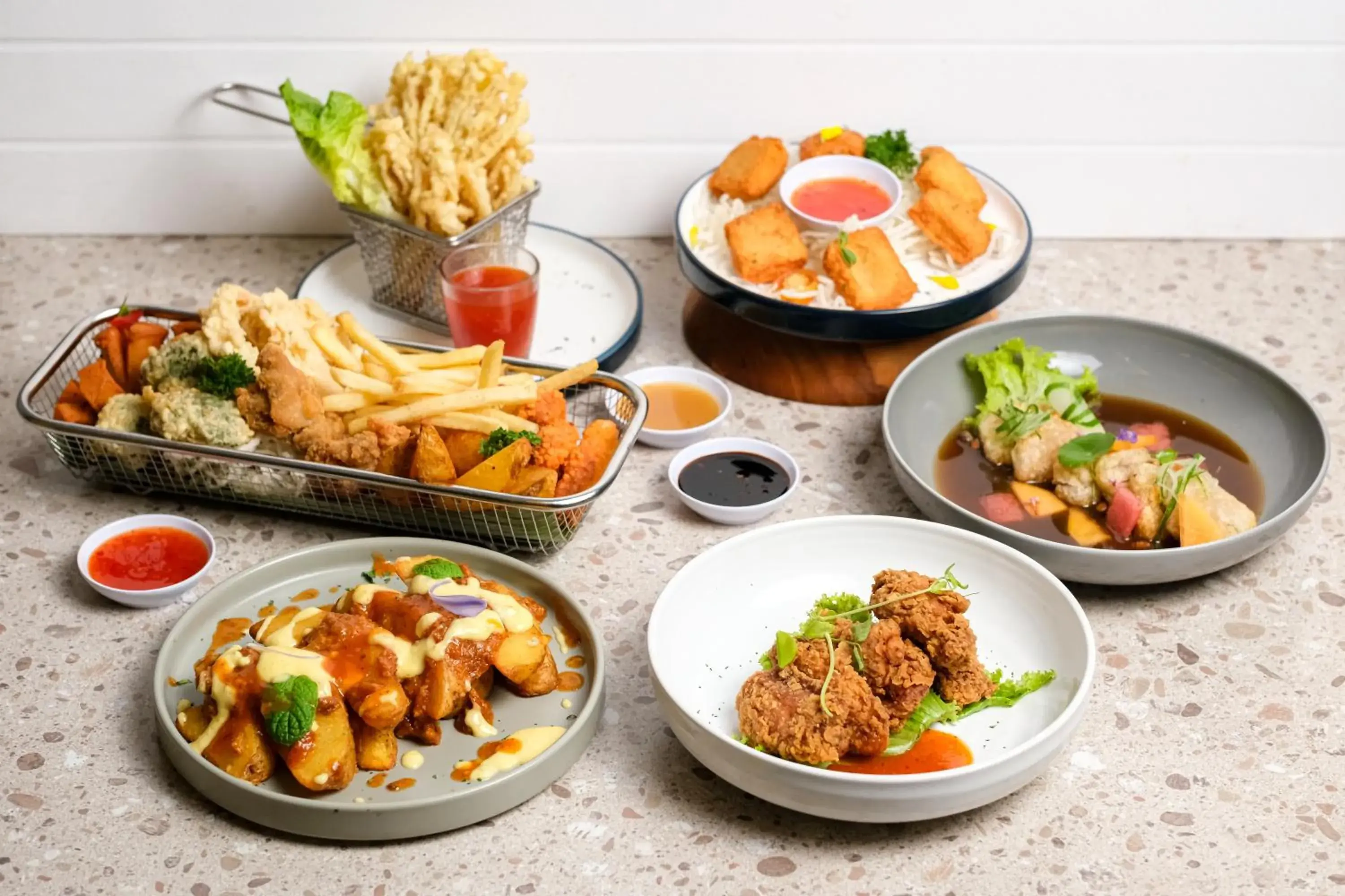 Food and drinks in Facade Hotel by Azana Food and drinks in Facade Hotel by Azana