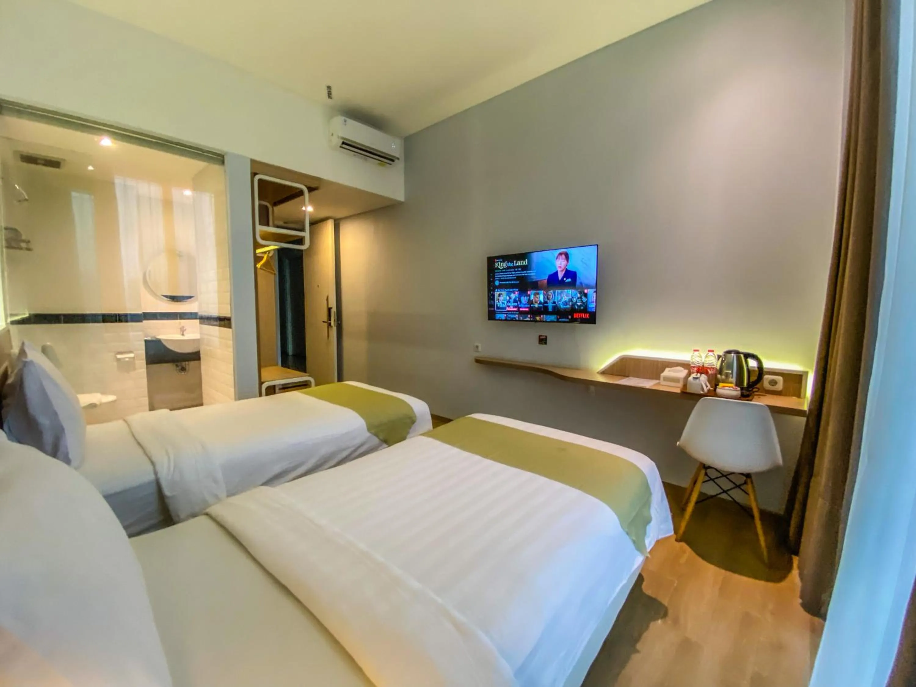 Bedroom, Bed in Facade Hotel by Azana