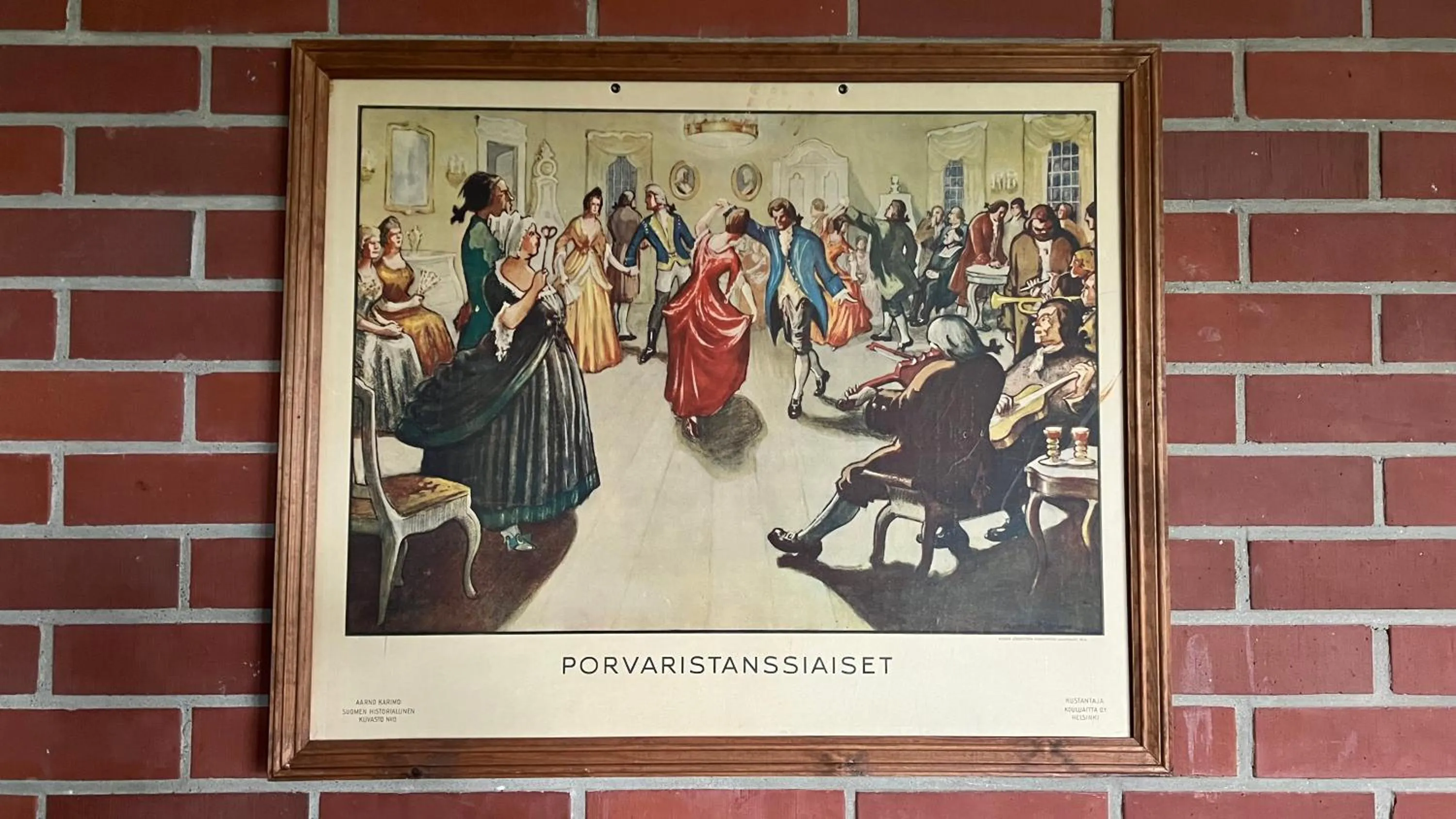 Decorative detail in Vanha Koulu