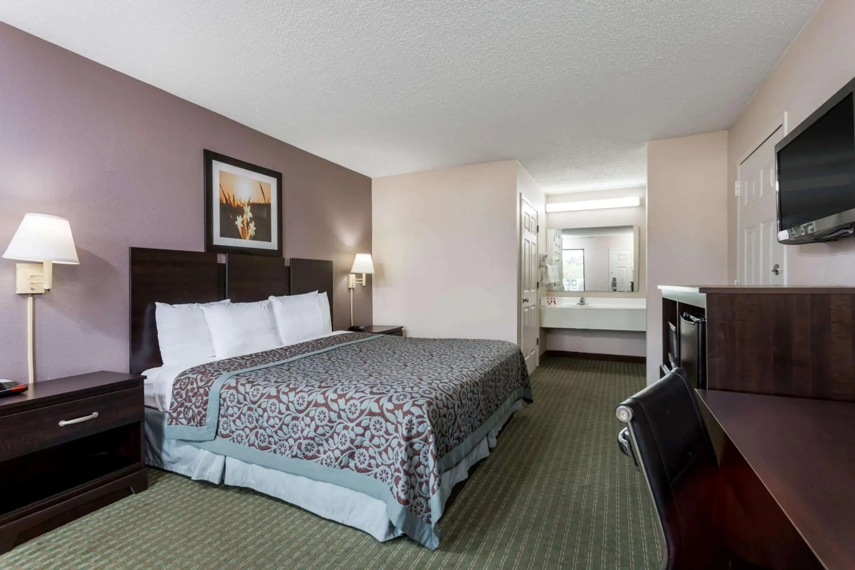 Photo of the whole room in Days Inn by Wyndham Lugoff Photo of the whole room in Days Inn by Wyndham Lugoff