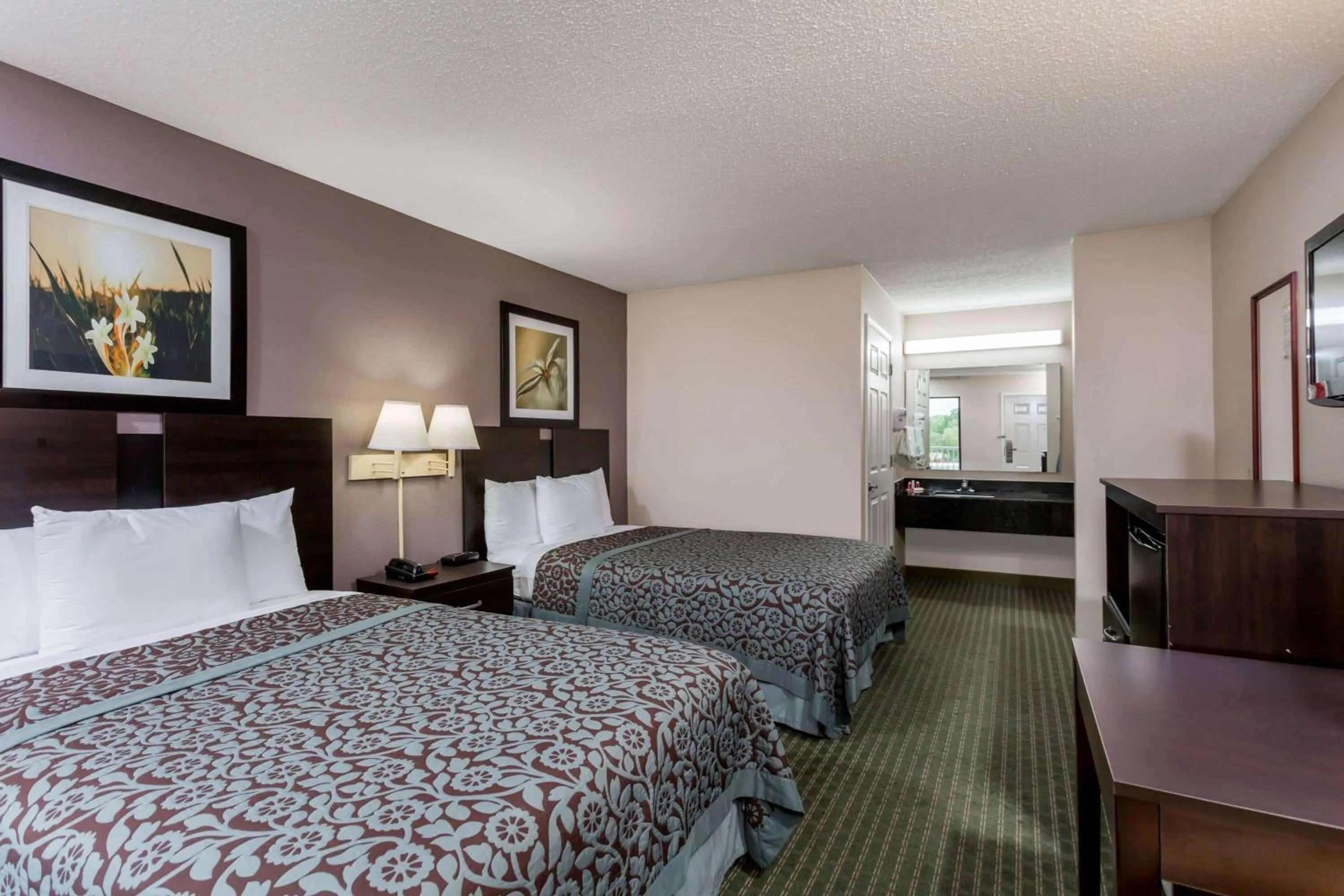 Photo of the whole room in Days Inn by Wyndham Lugoff