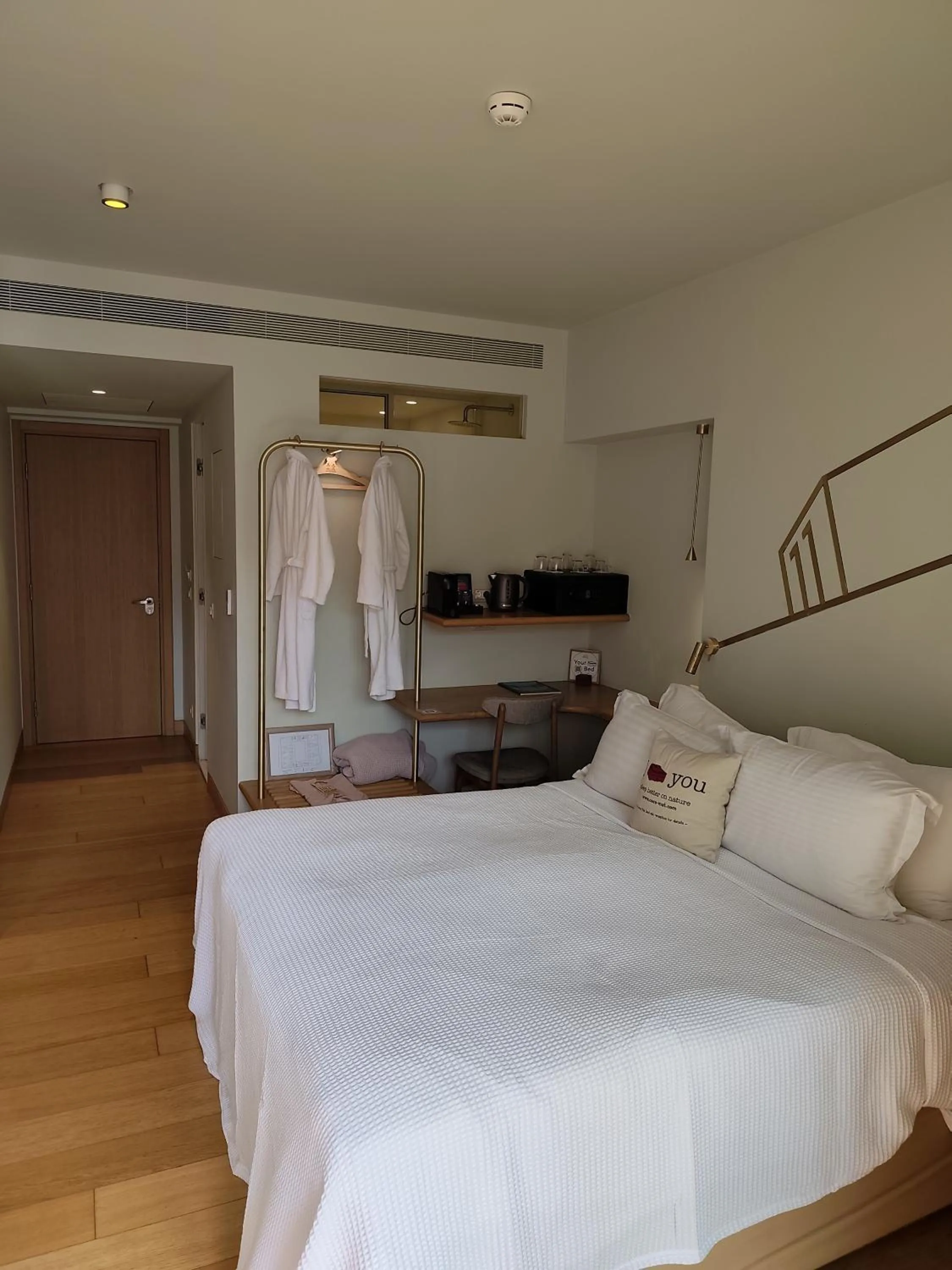 Bedroom, Bed in Coco-mat Athens BC