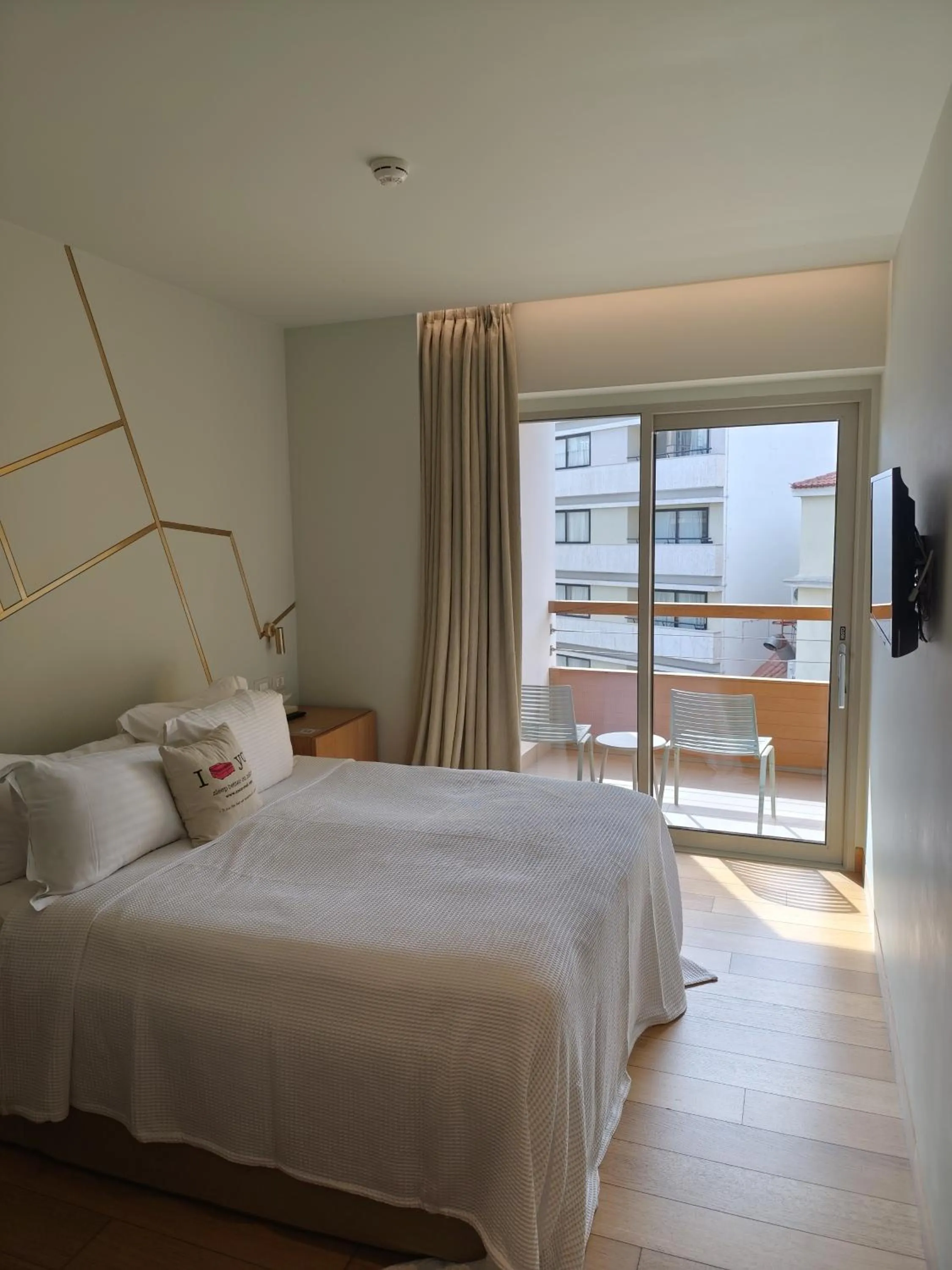 Bedroom, Bed in Coco-mat Athens BC