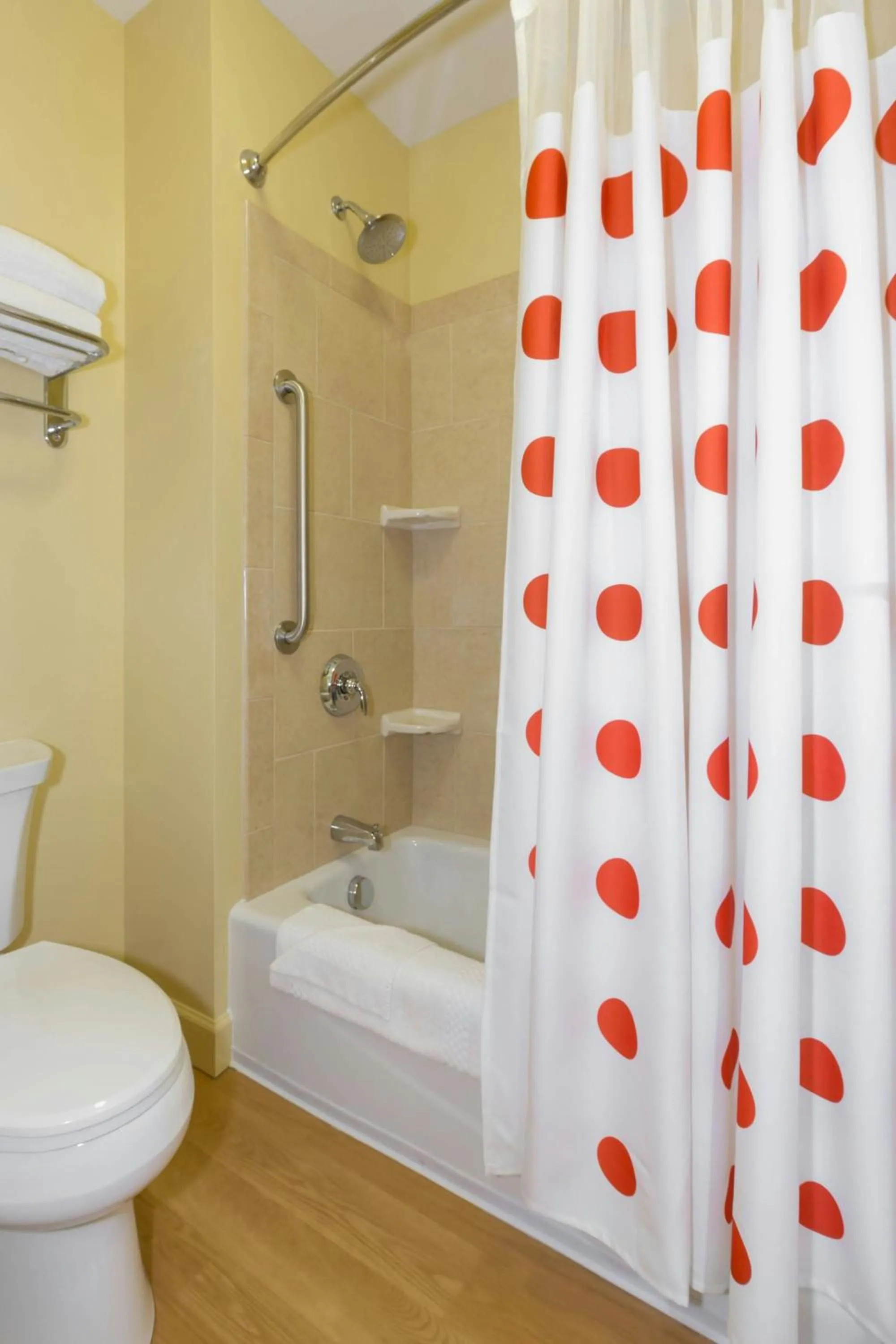 Bathroom in TownePlace Suites Buffalo Airport