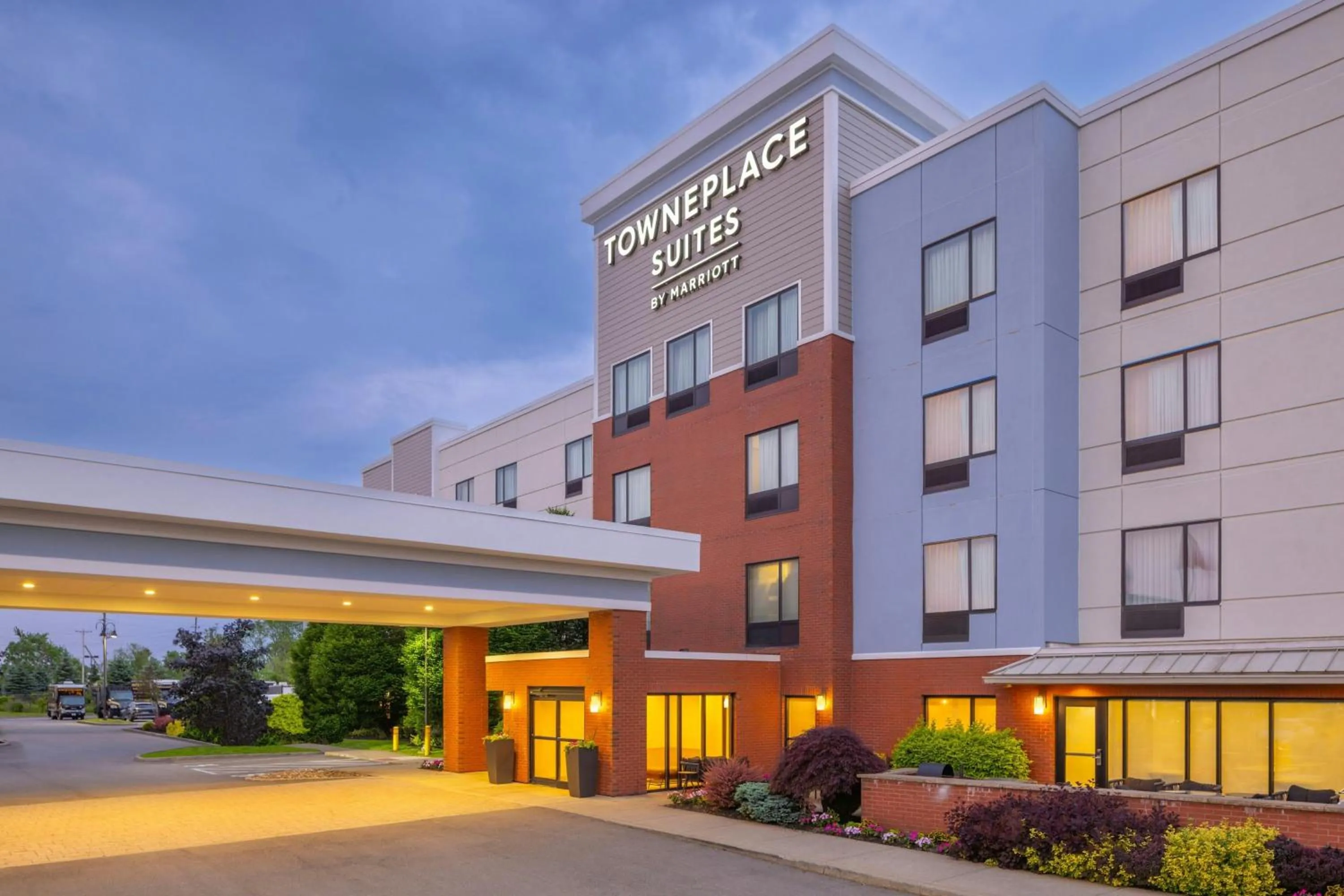 Property building in TownePlace Suites Buffalo Airport