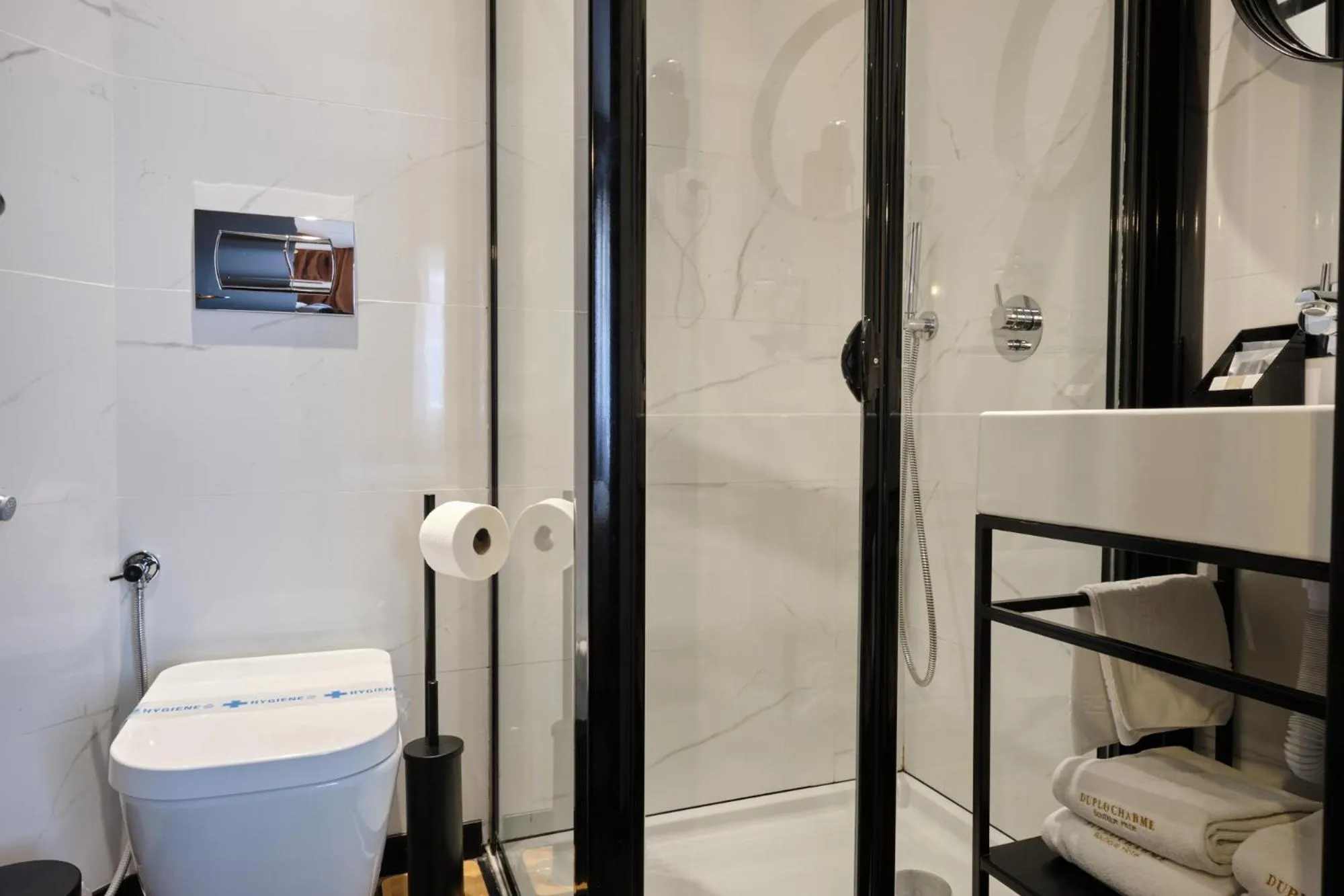 Bathroom in Duplo Charme Boutique Hotel