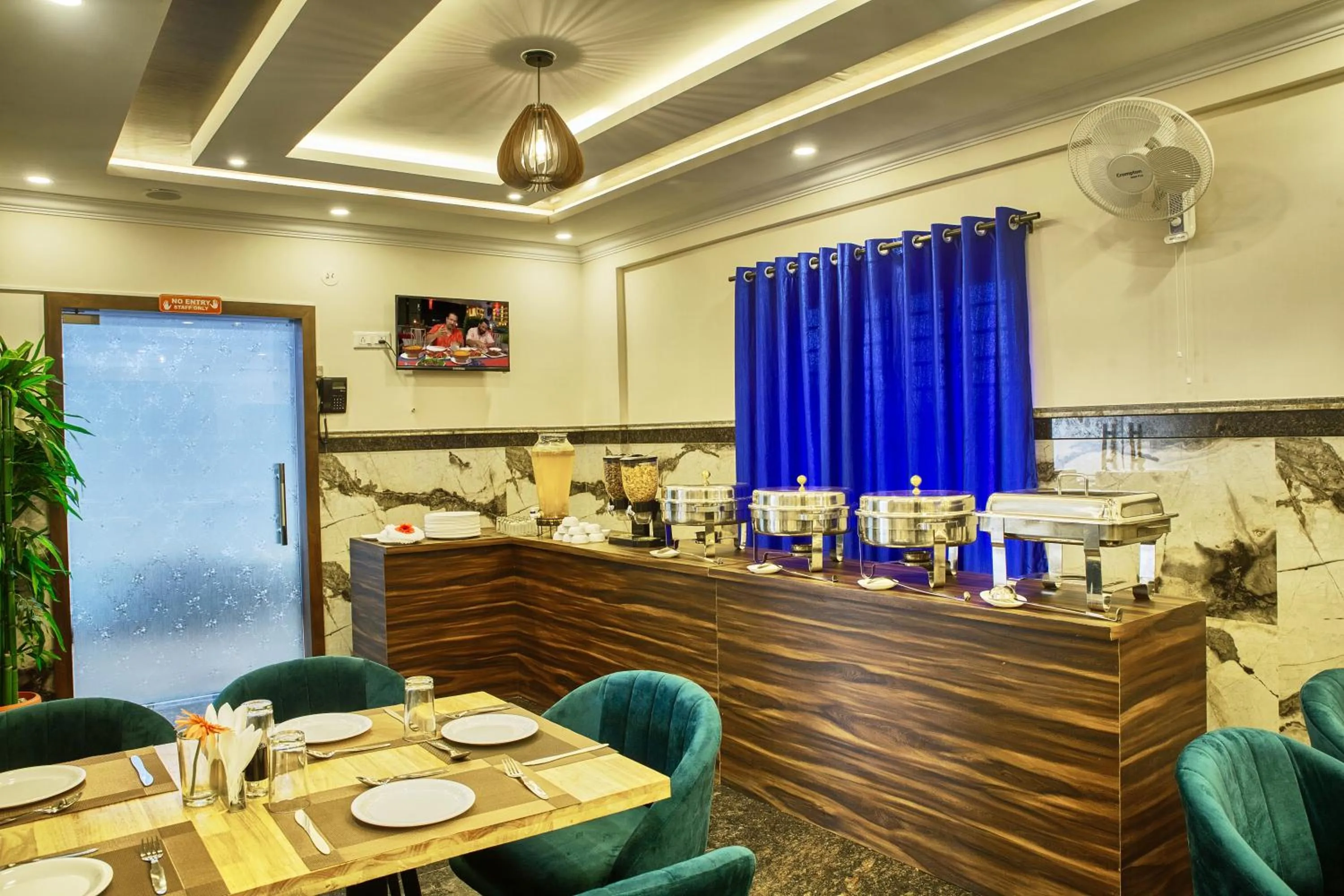 Dining area in SM Royal Suites - Hotel near Kempegowda international Airport Bangalore