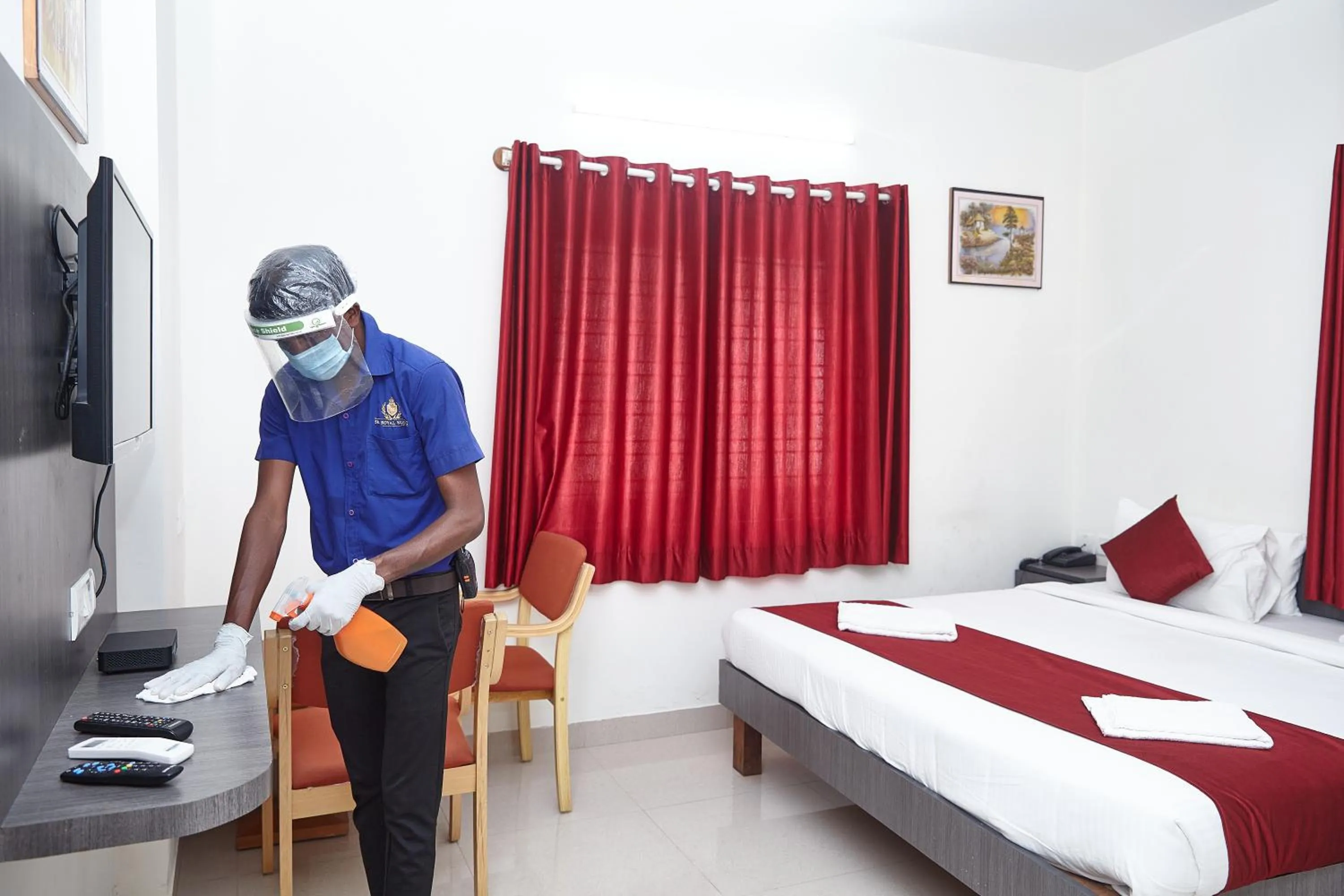 Bedroom, Bed in SM Royal Suites - Hotel near Kempegowda international Airport Bangalore