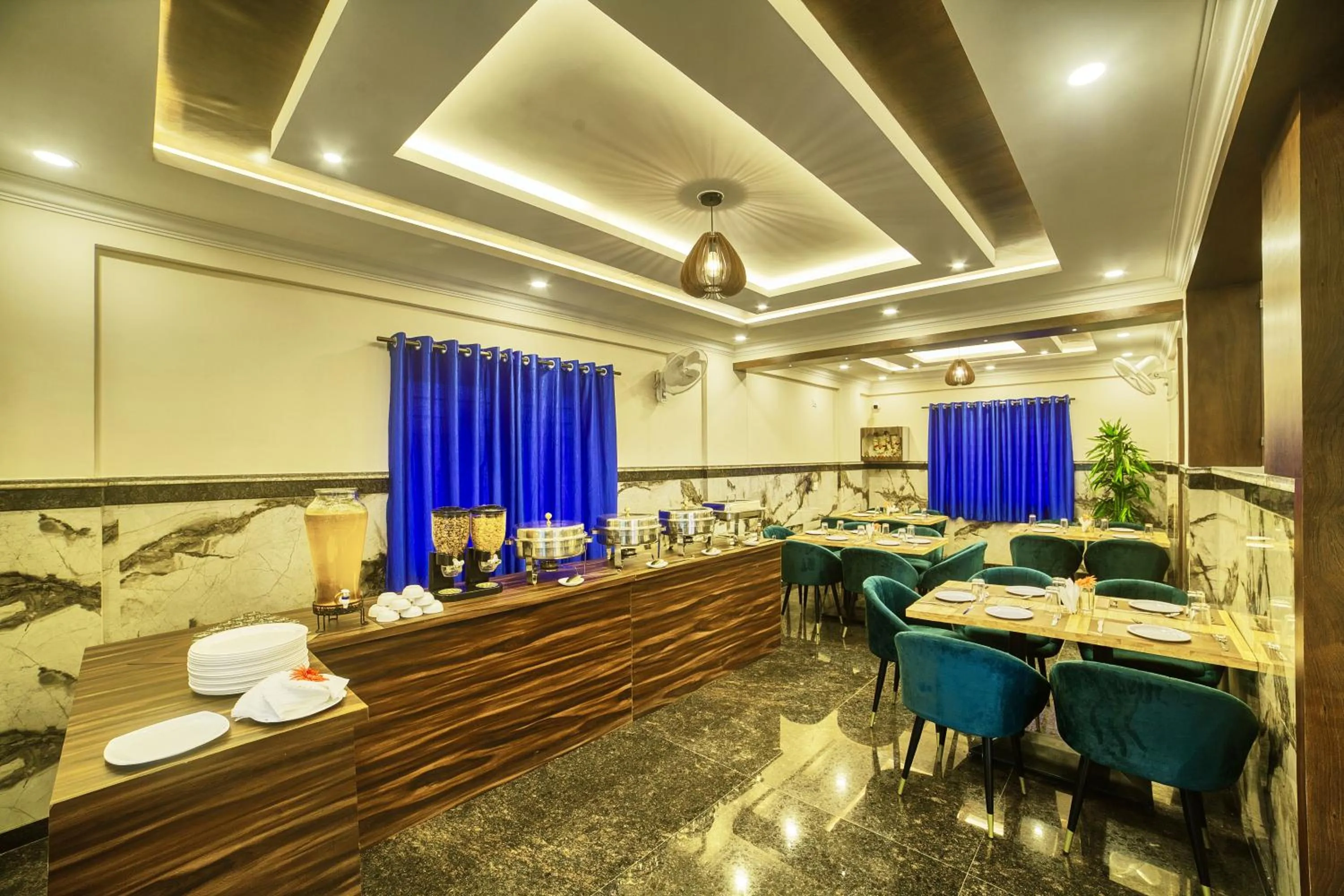 Restaurant/places to eat in SM Royal Suites - Hotel near Kempegowda international Airport Bangalore