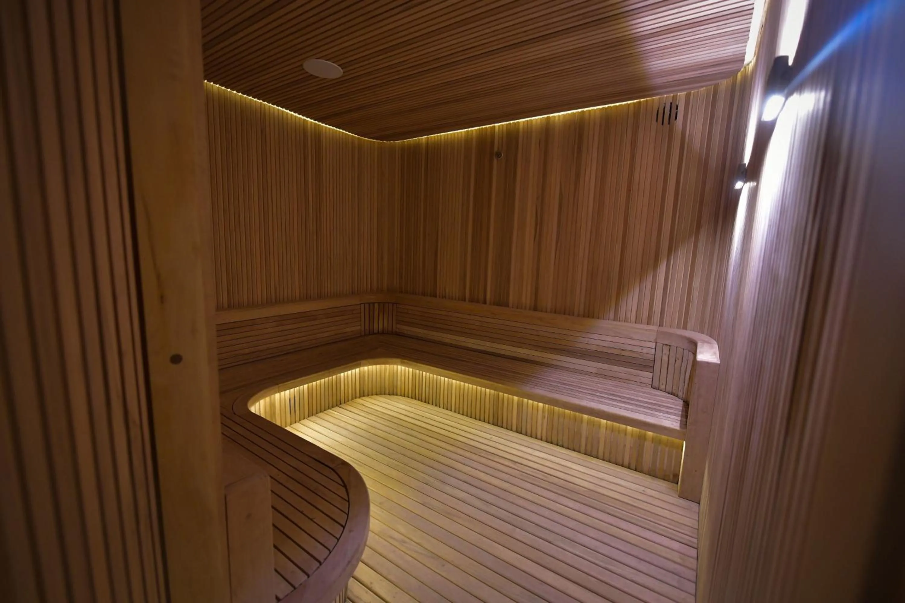 Fitness centre/facilities in Los Tajibos, Santa Cruz de la Sierra, a Tribute Portfolio Hotel