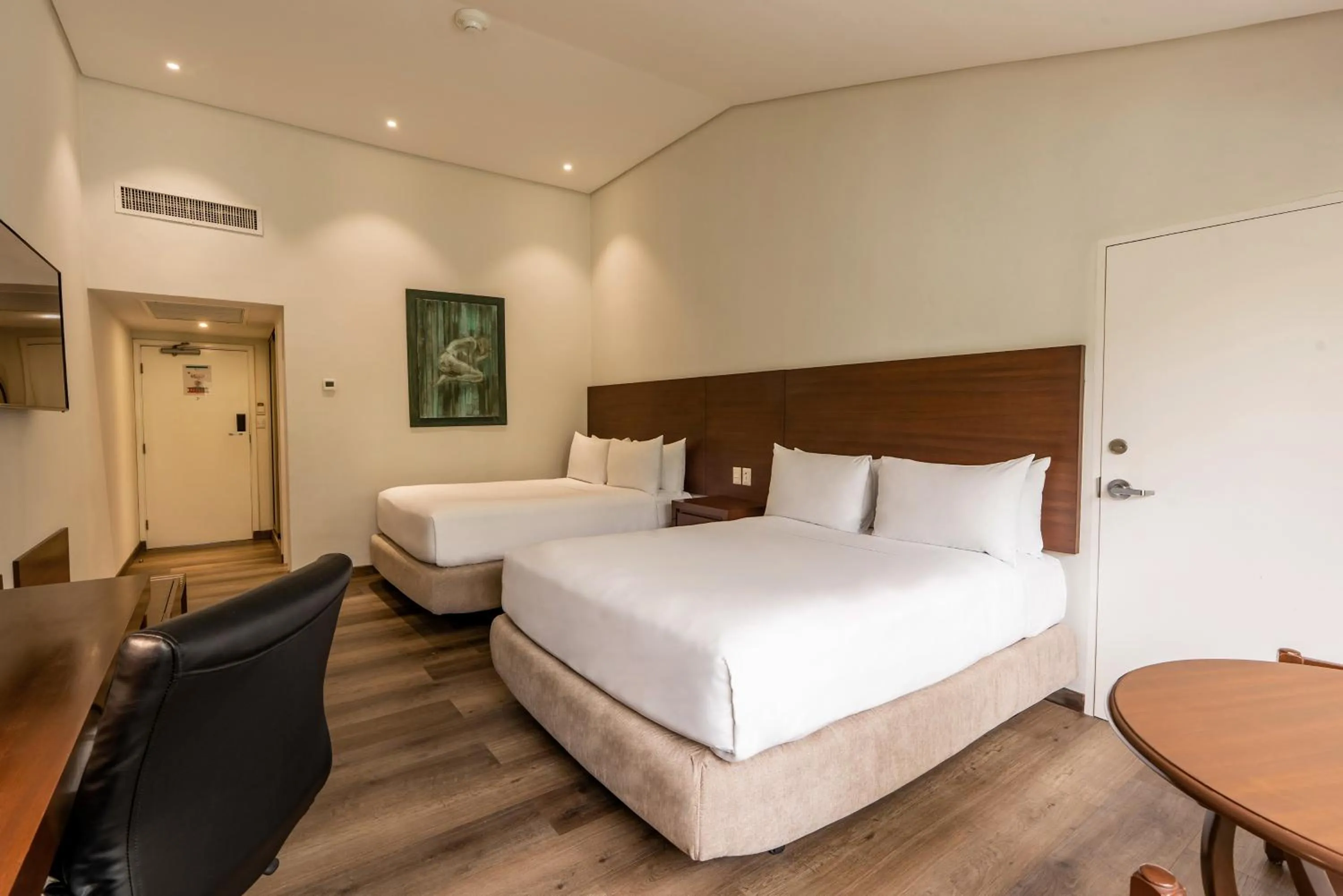 Bed in Los Tajibos, Santa Cruz de la Sierra, a Tribute Portfolio Hotel