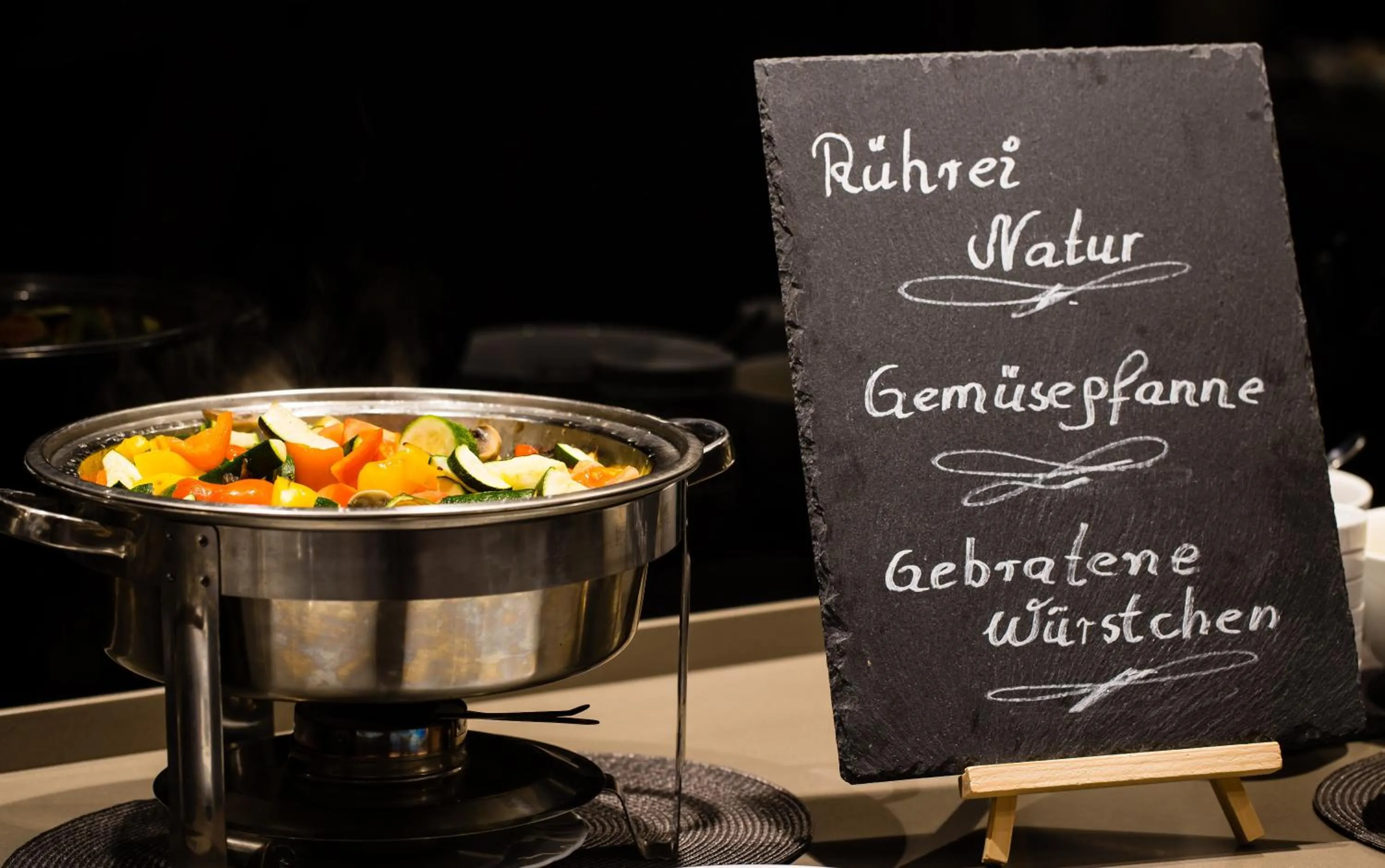 Food and drinks in Hotel Atlas Leipzig