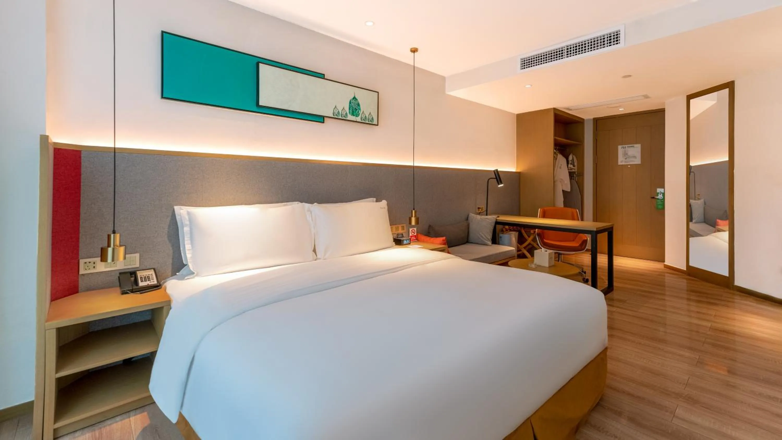 Bed in Holiday Inn Batang by IHG
