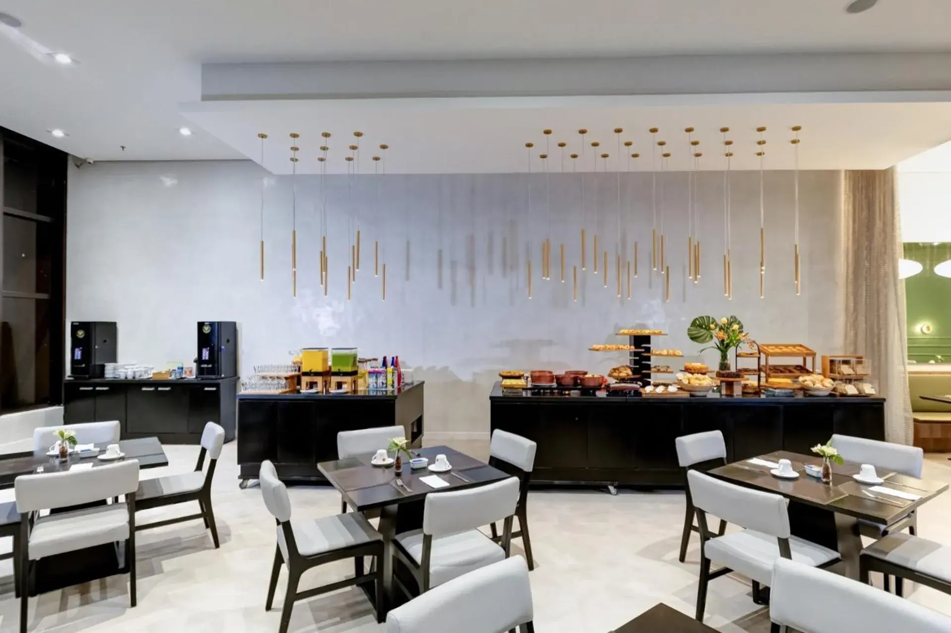 Restaurant/places to eat in Double Tree by Hilton São Paulo Itaim Restaurant/places to eat in Double Tree by Hilton São Paulo Itaim