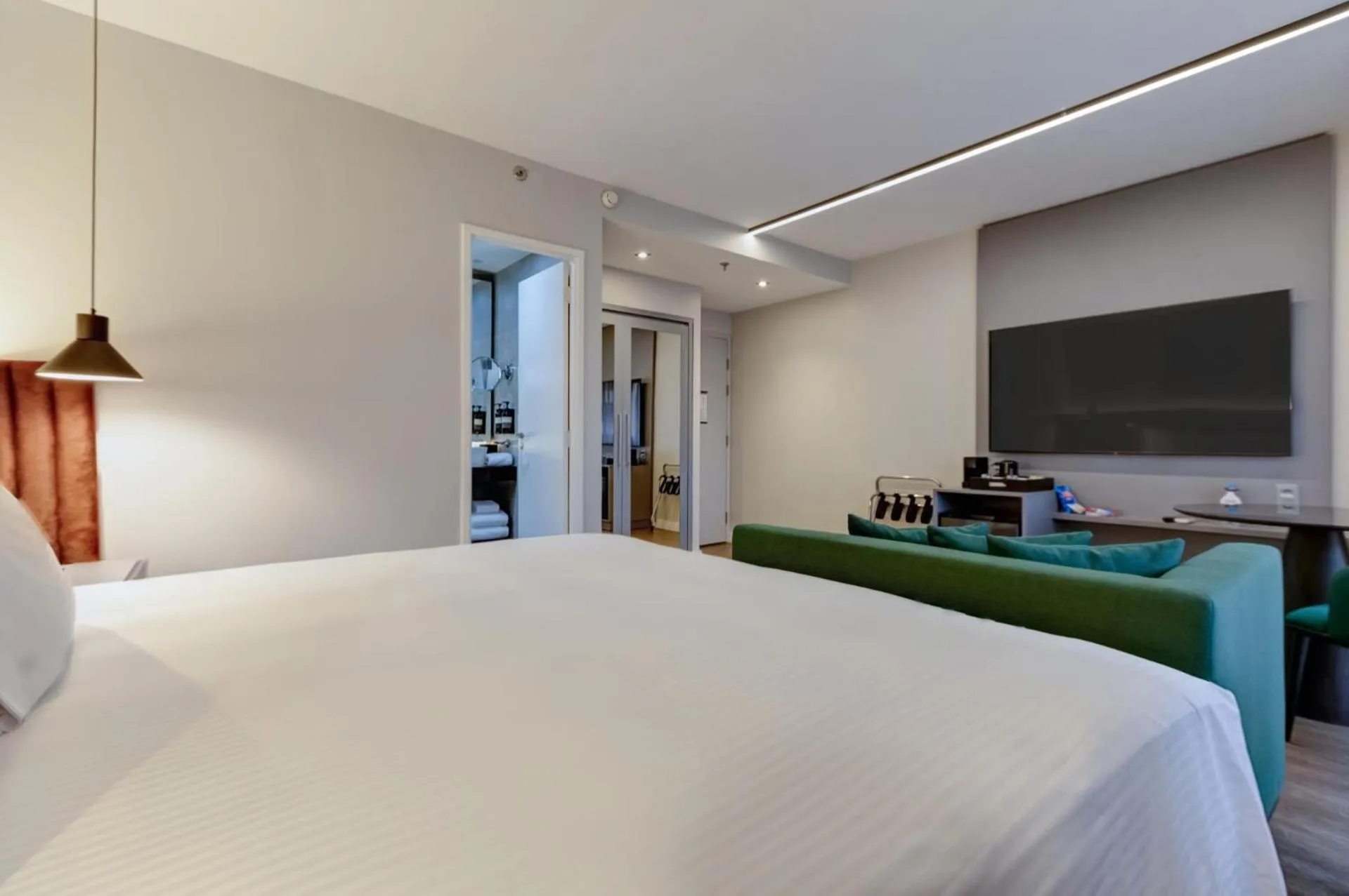 Bed in Double Tree by Hilton São Paulo Itaim