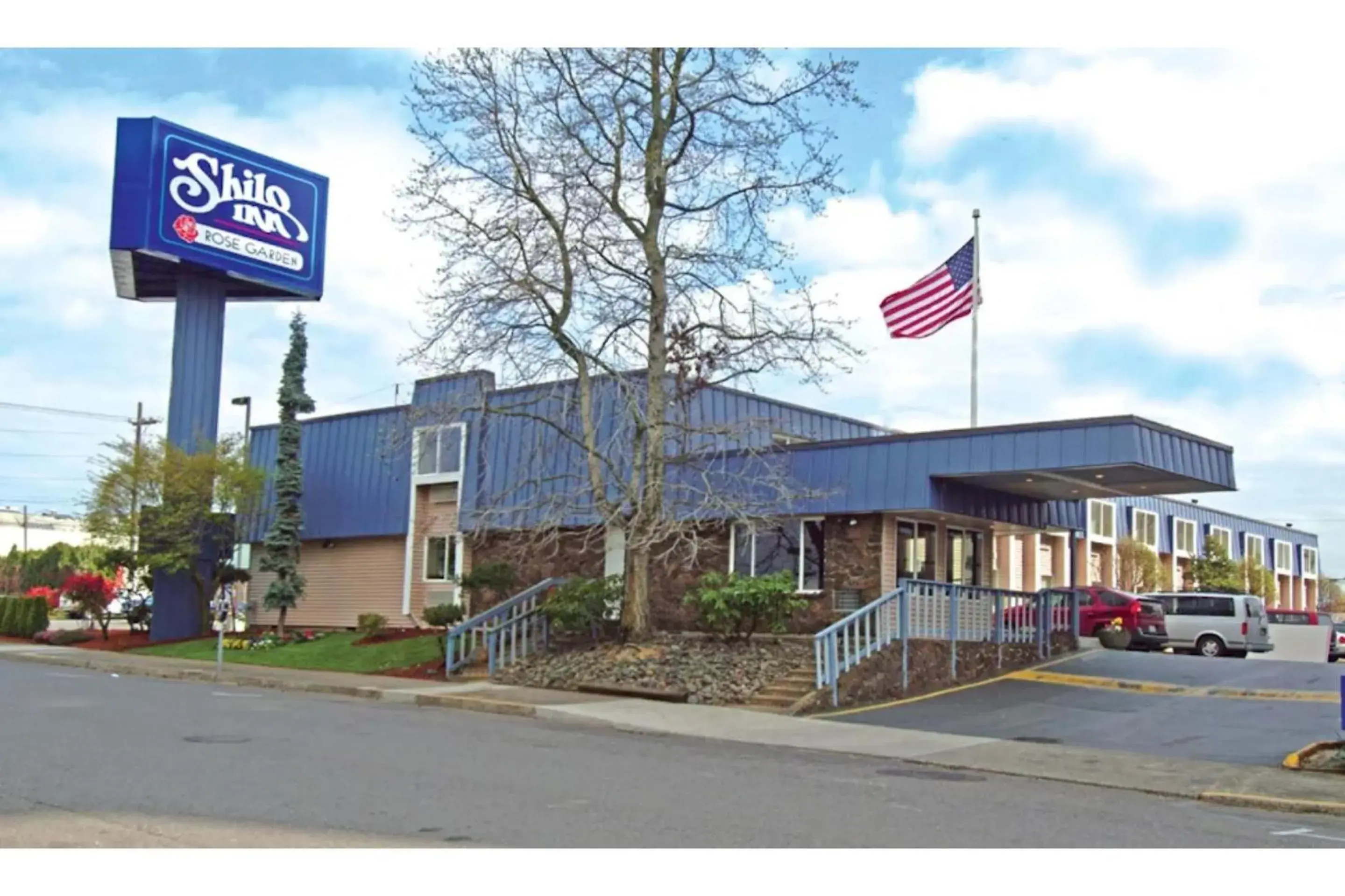 Street view in District Hotel by OYO Portland Convention Center Street view in District Hotel by OYO Portland Convention Center