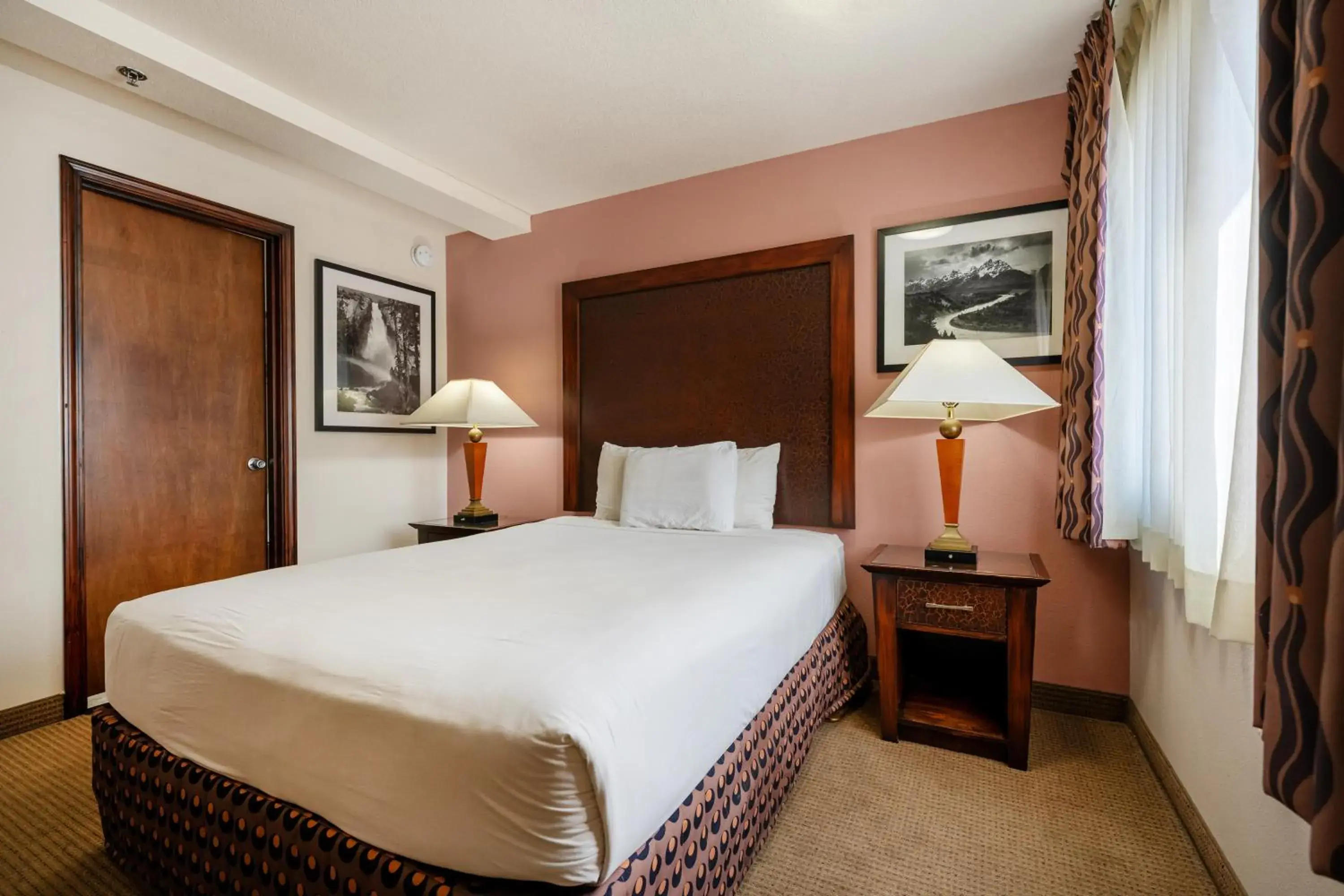 Bedroom, Bed in District Hotel by OYO Portland Convention Center Bedroom, Bed in District Hotel by OYO Portland Convention Center