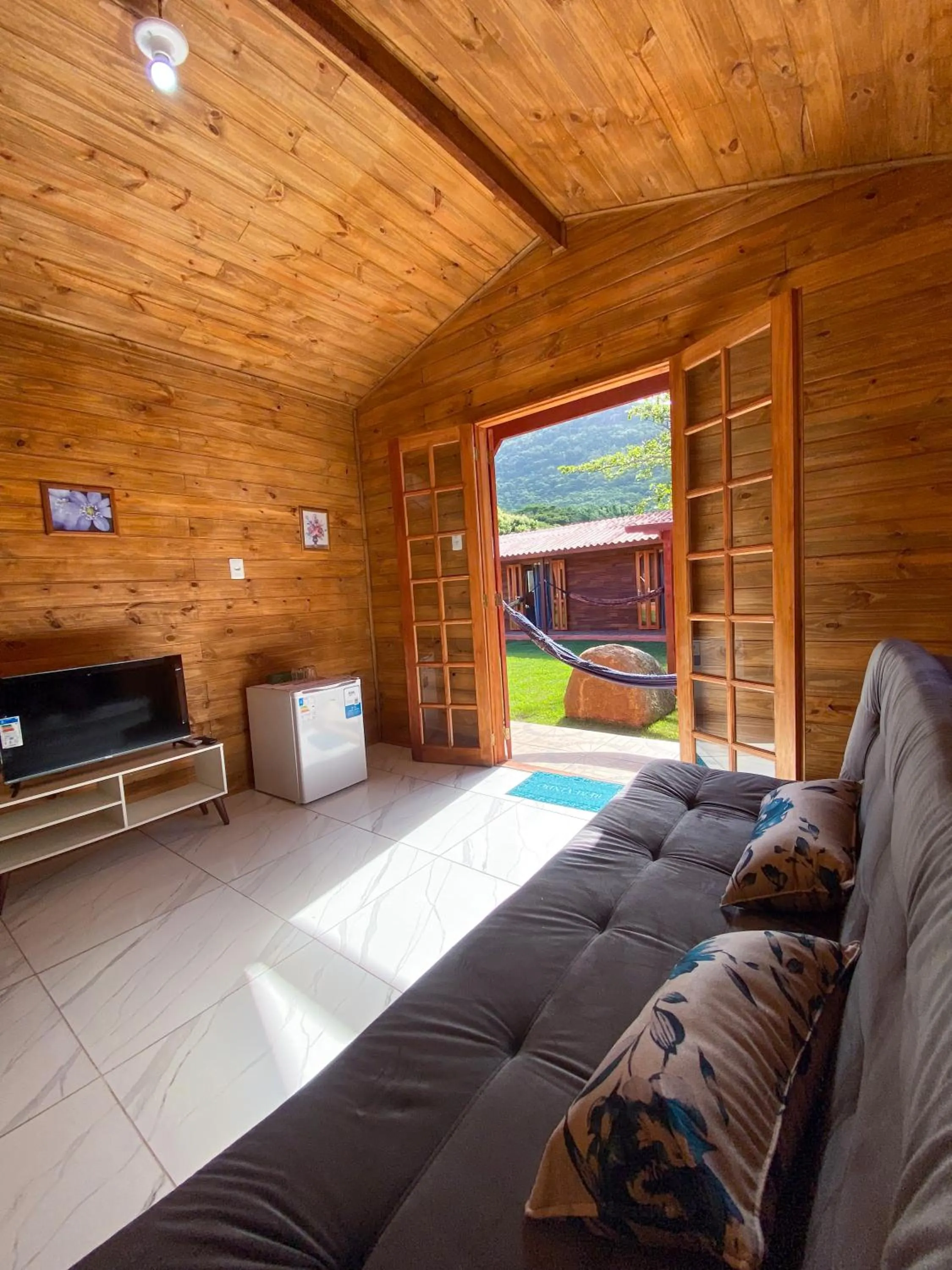 TV and multimedia in Green Mountain Pousada