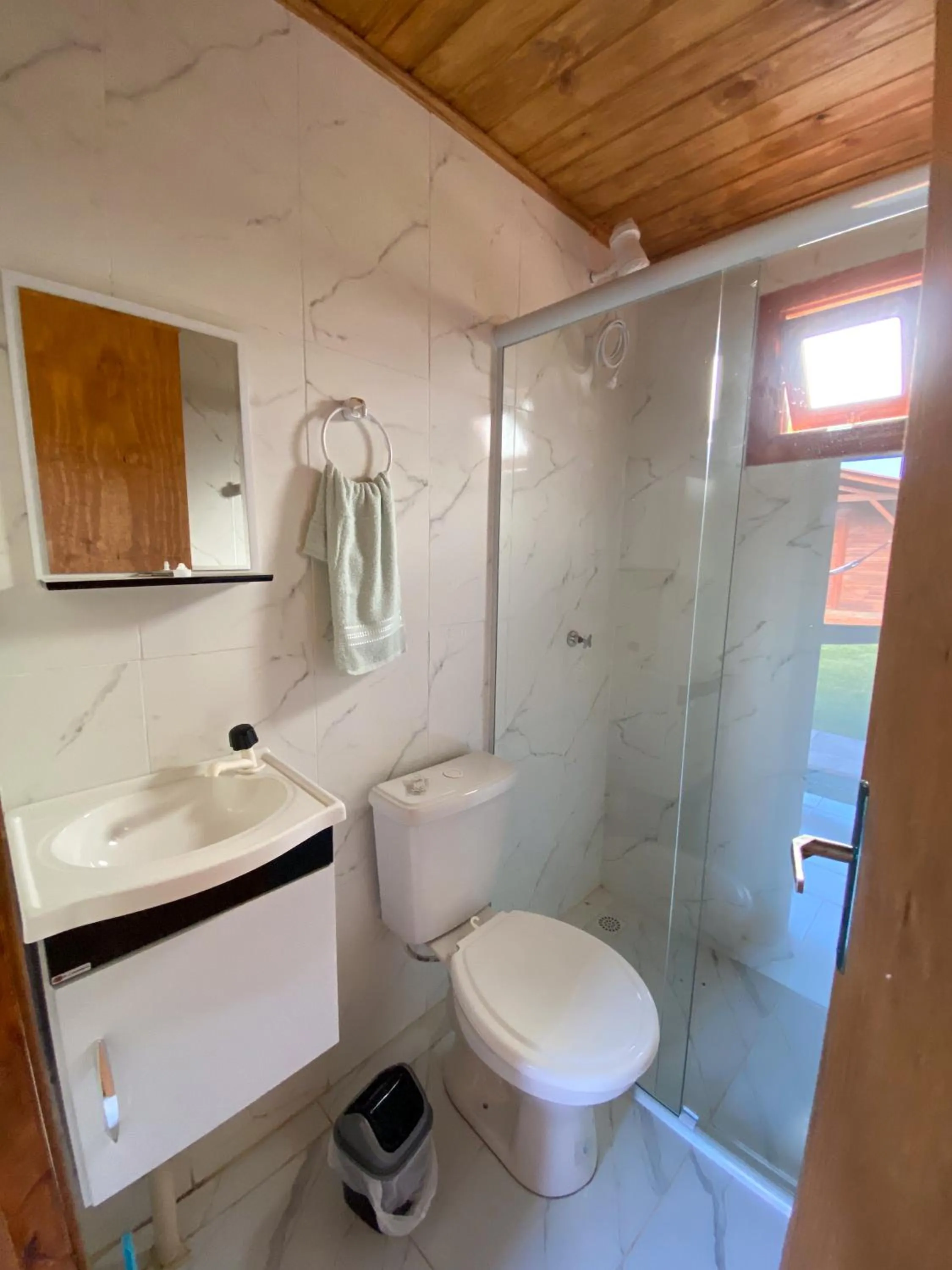 Shower in Green Mountain Pousada