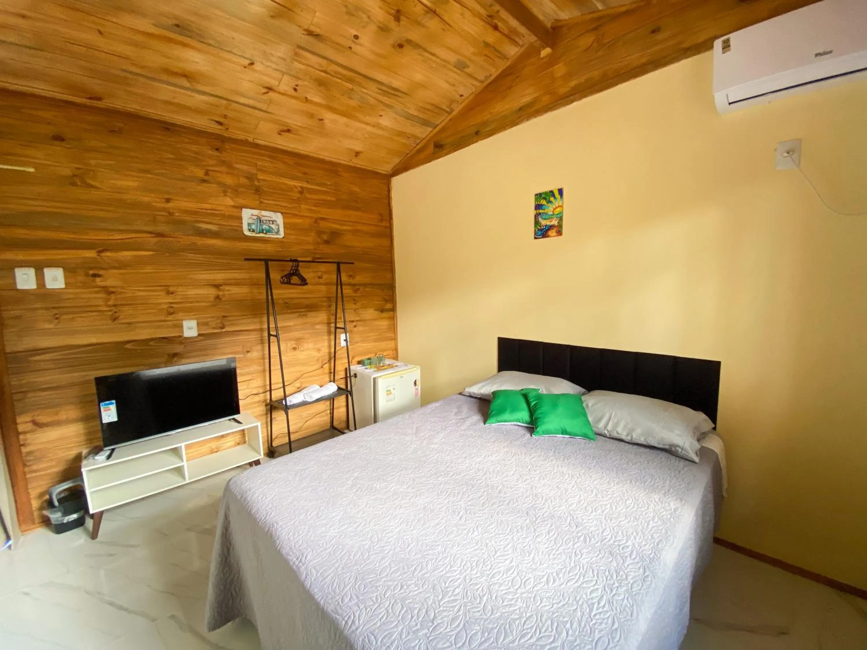 TV and multimedia, Bed in Green Mountain Pousada