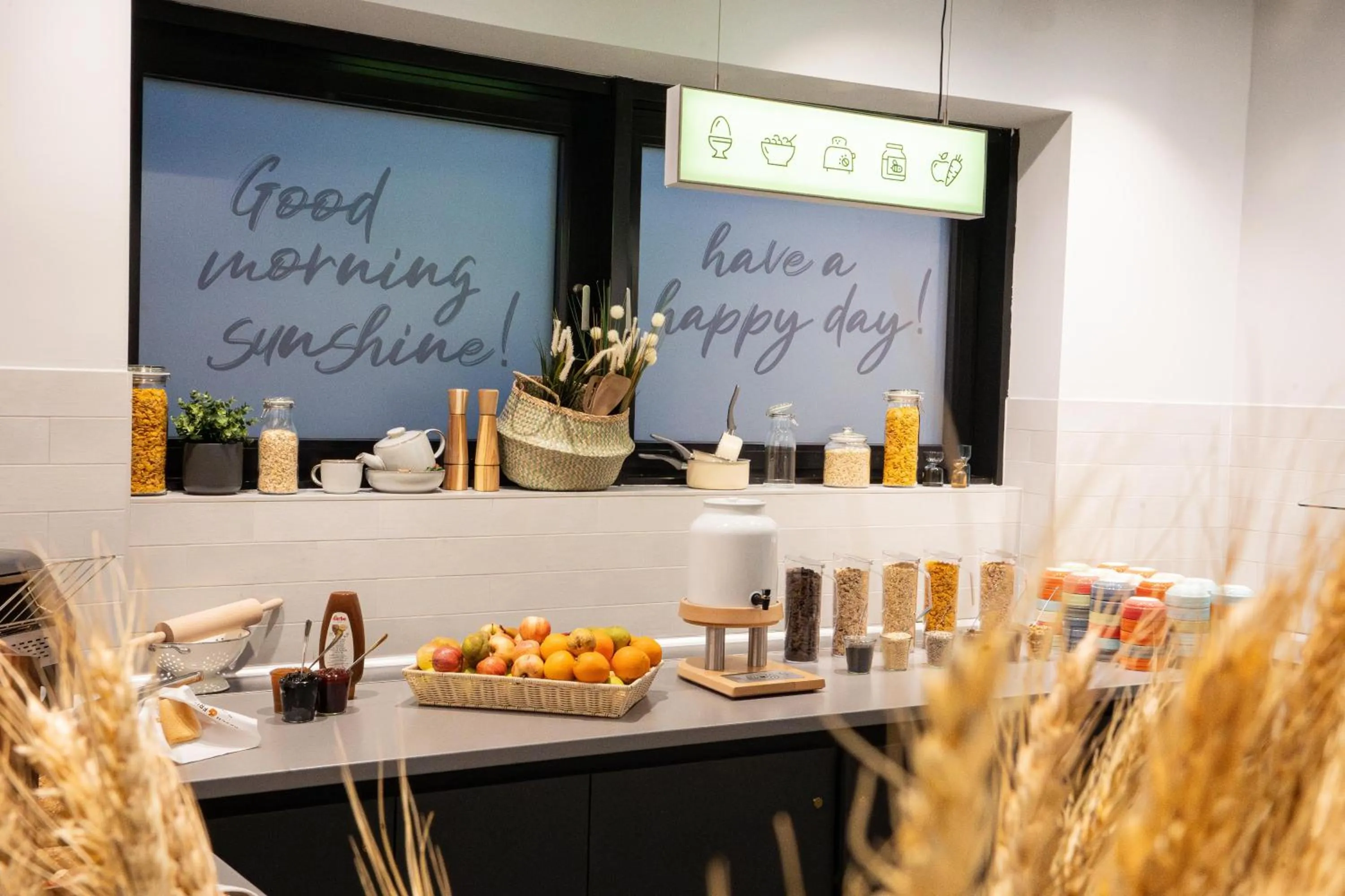 Restaurant/places to eat in harry's home Salzburg