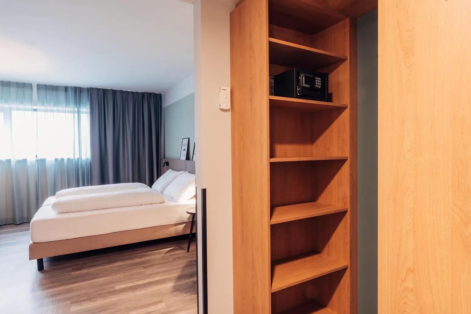 Bed in harry's XL Hotel Salzburg