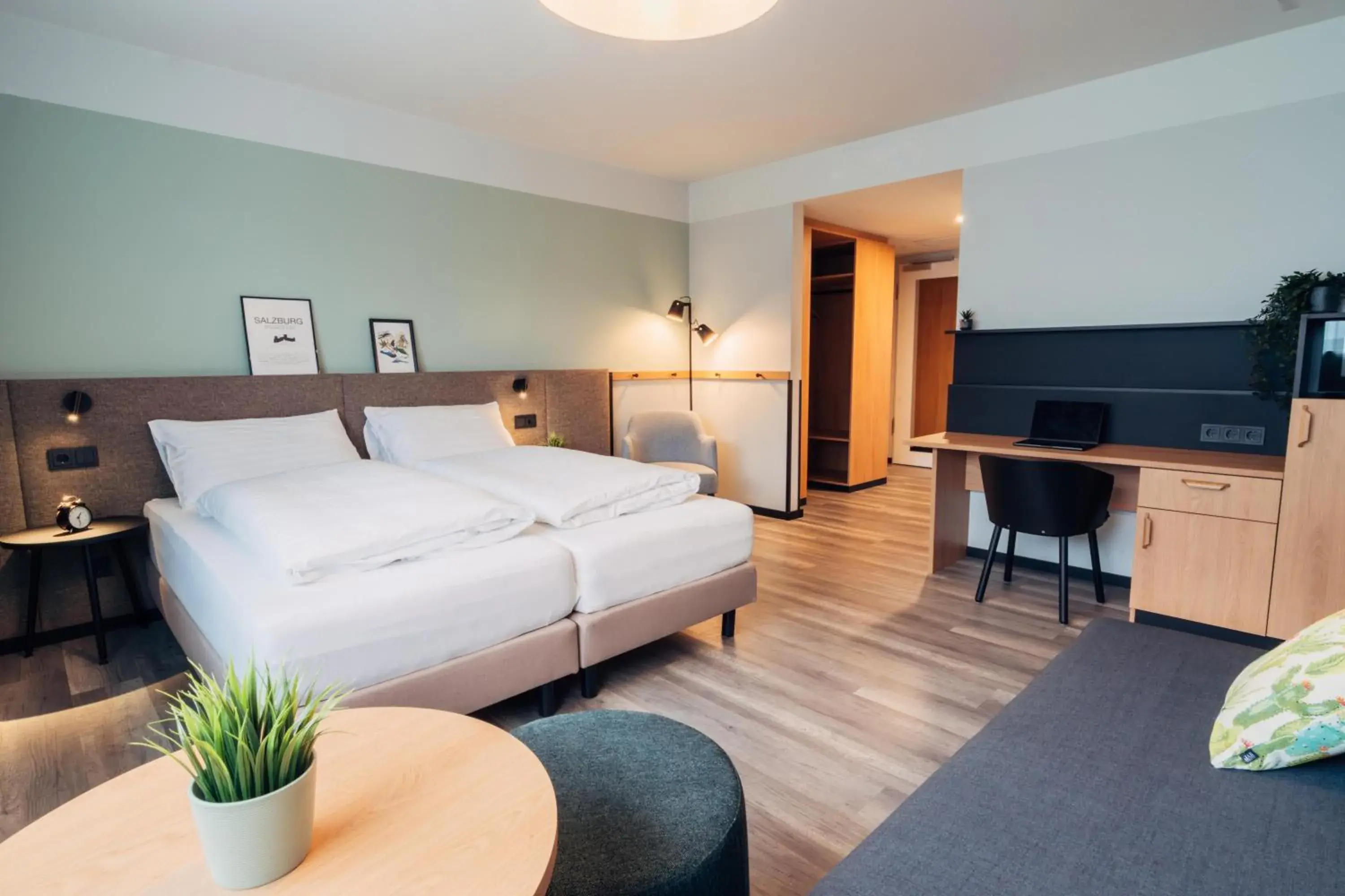 Photo of the whole room, Bed in harry's home Salzburg Photo of the whole room, Bed in harry's home Salzburg